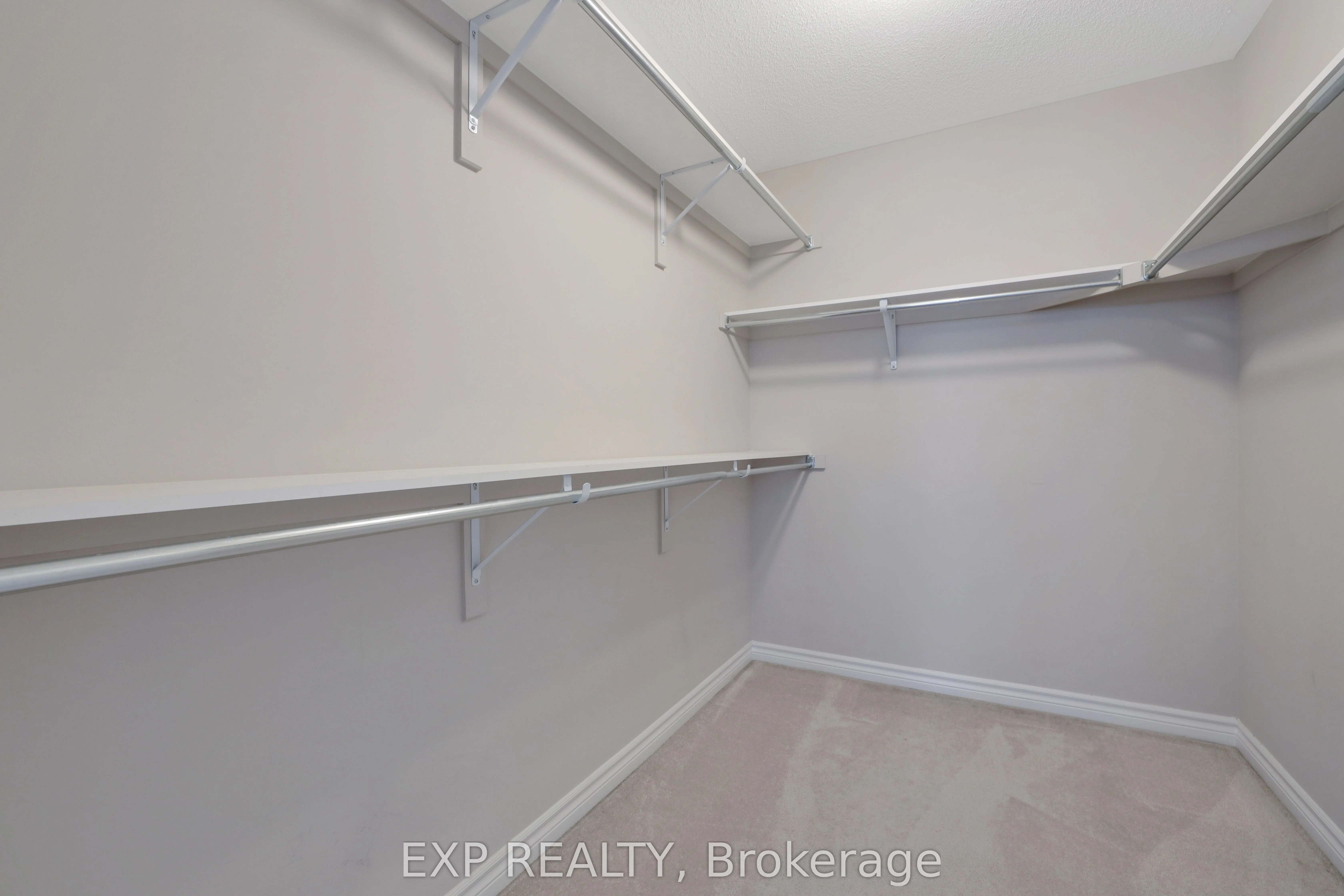 701 Mayfly Crescent