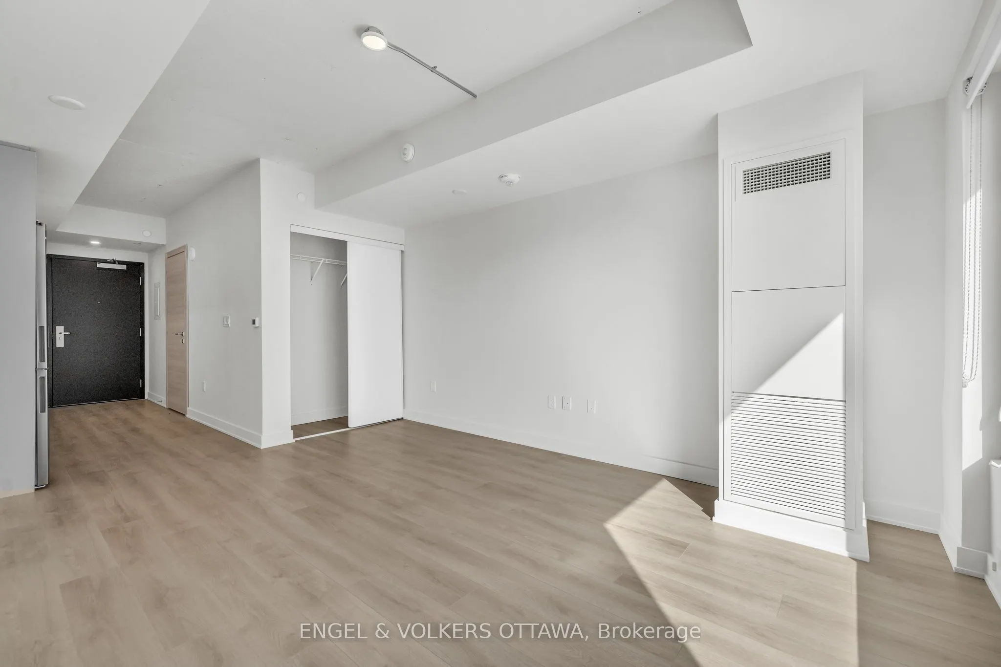 199 Rideau Street, #2207