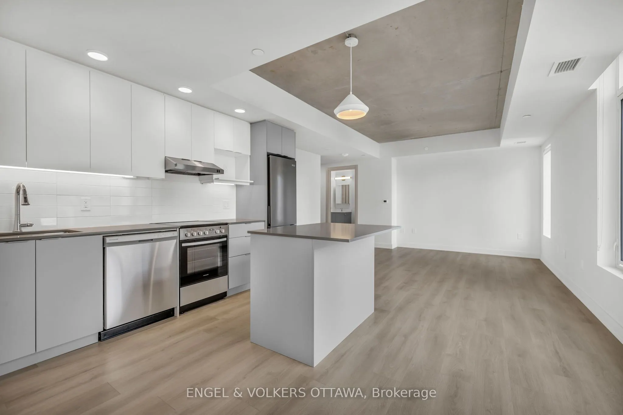 199 Rideau Street, #2104