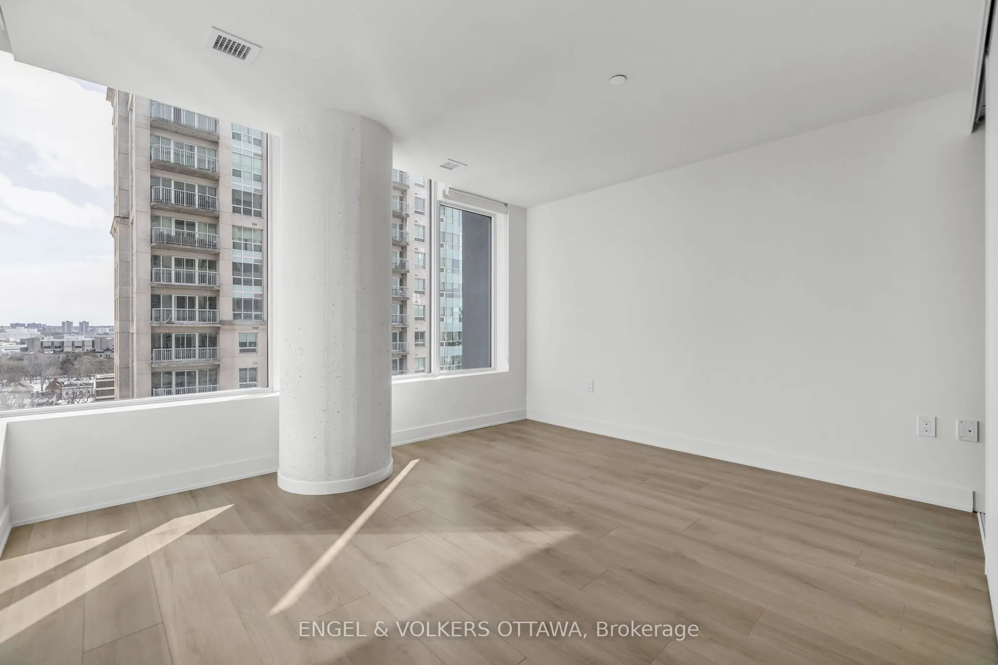 199 Rideau Street, #2104