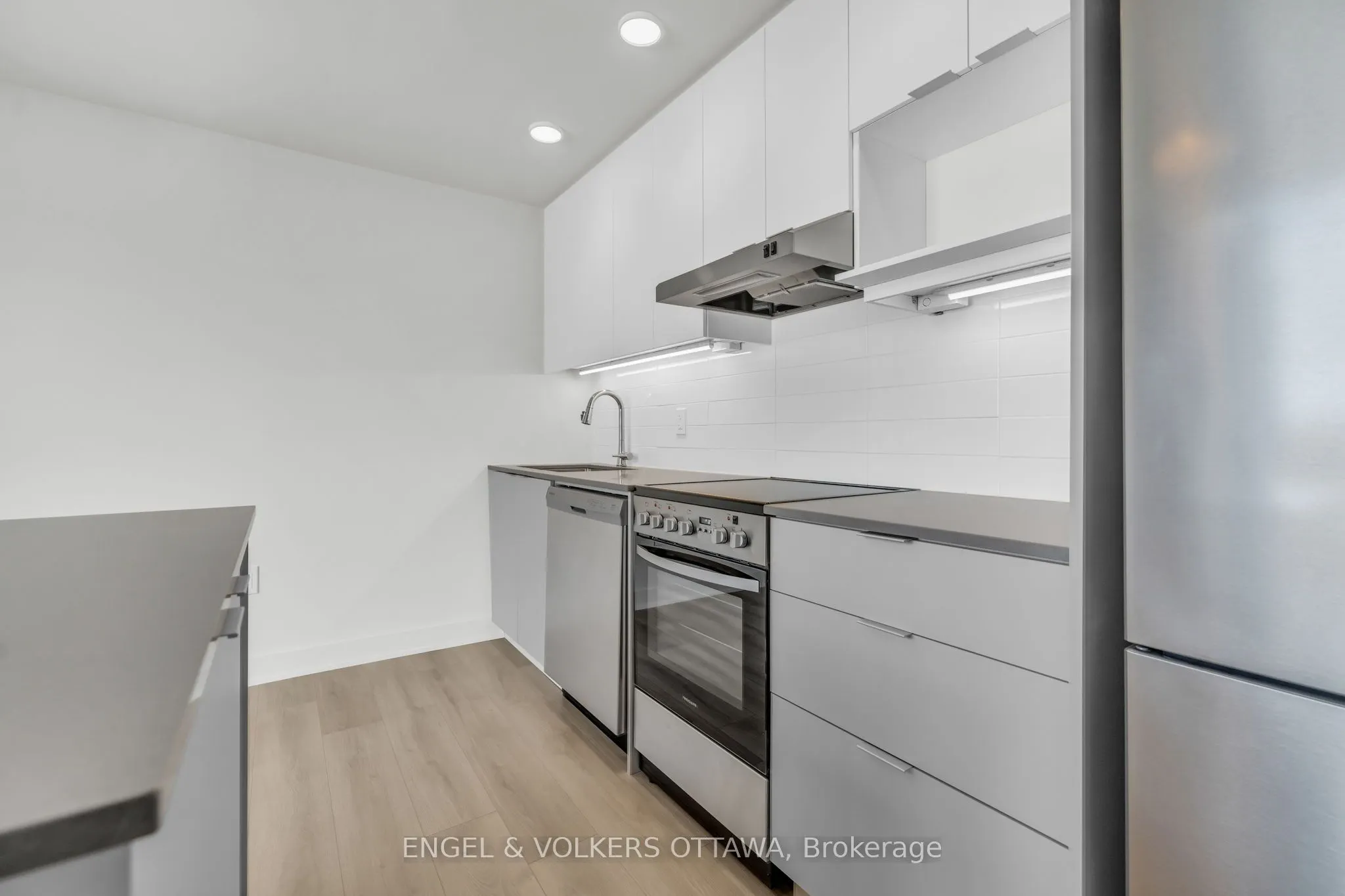 199 Rideau Street, #2104