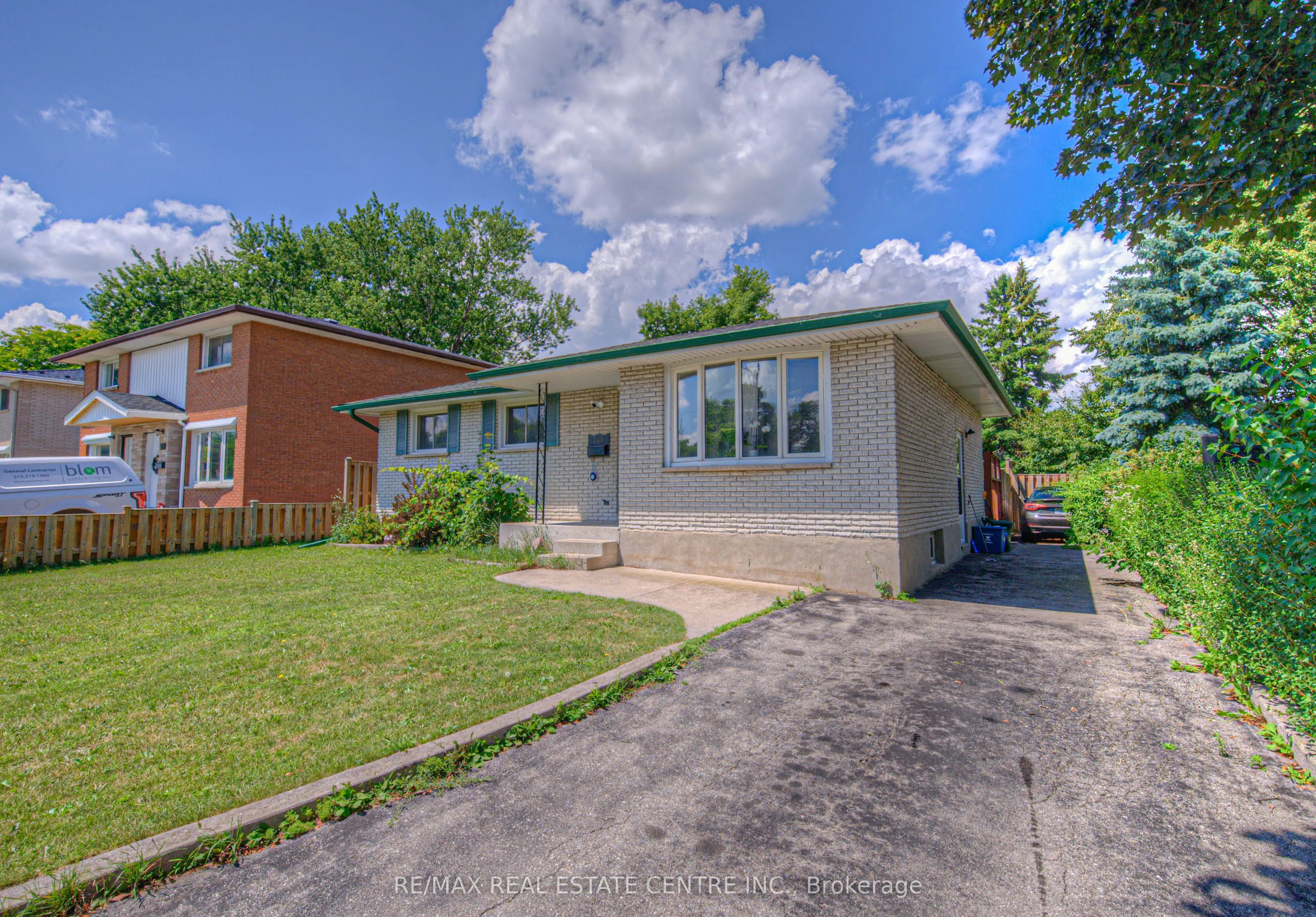 523 Dunbar Road