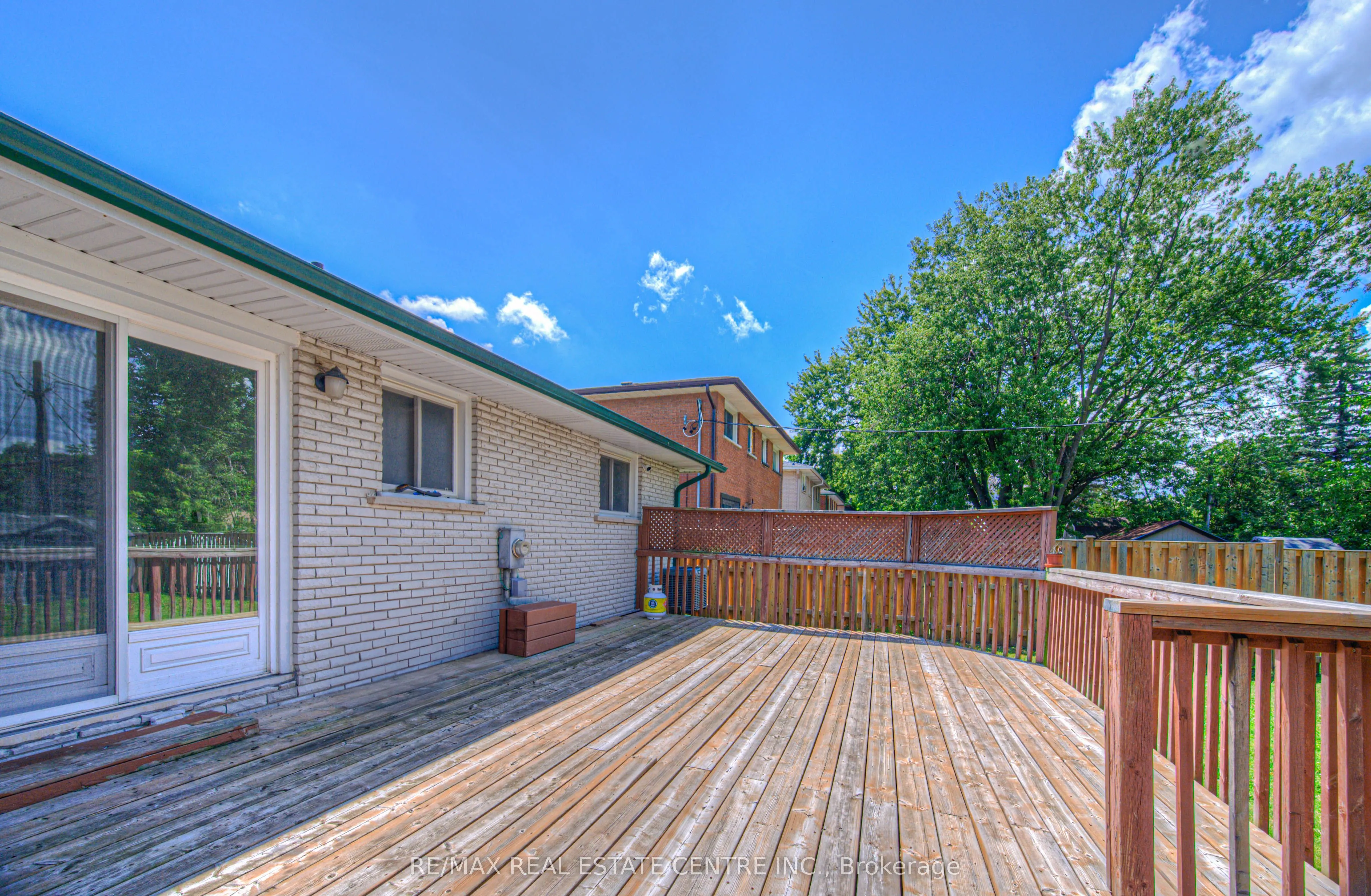 523 Dunbar Road