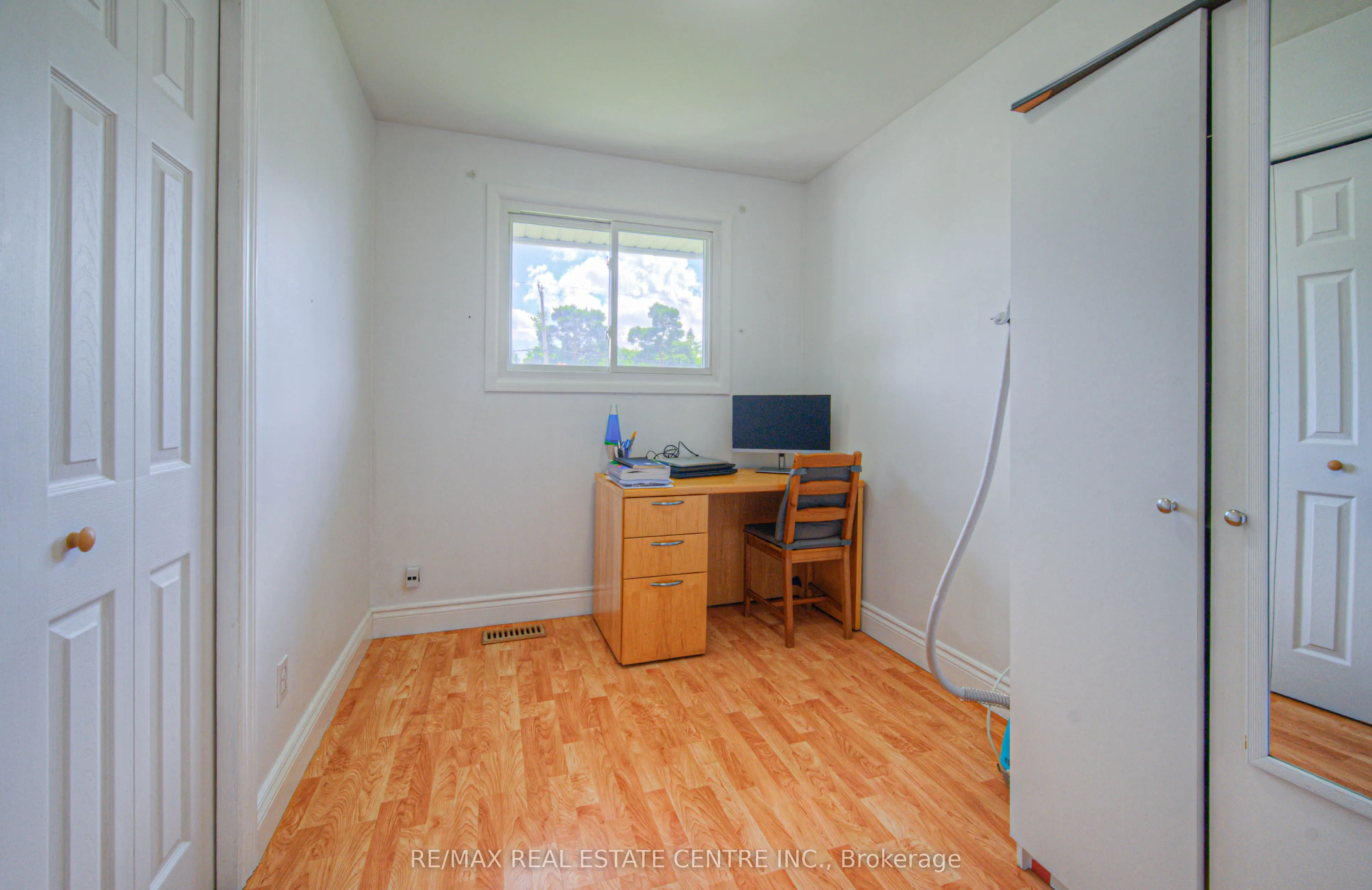 523 Dunbar Road