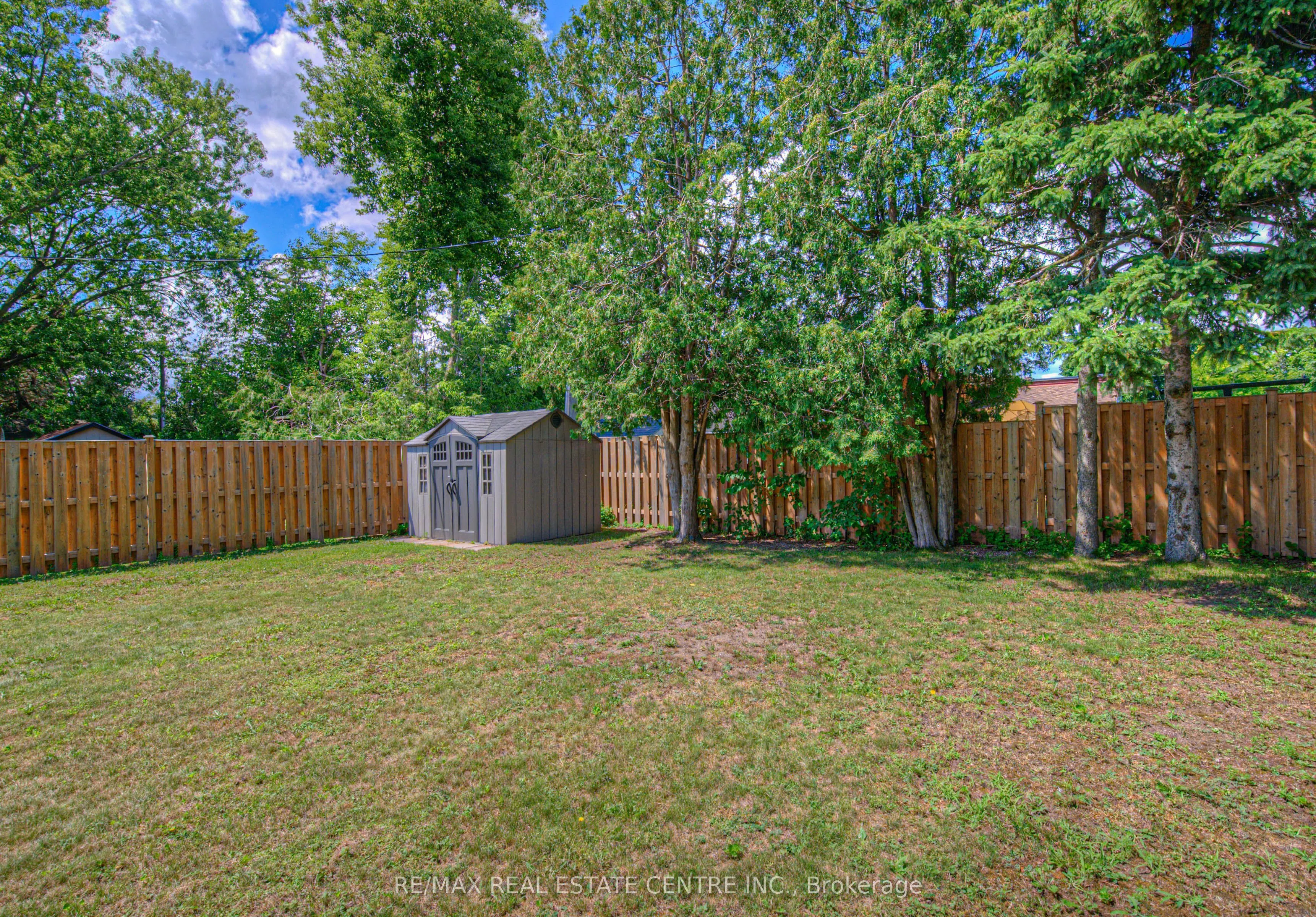 523 Dunbar Road