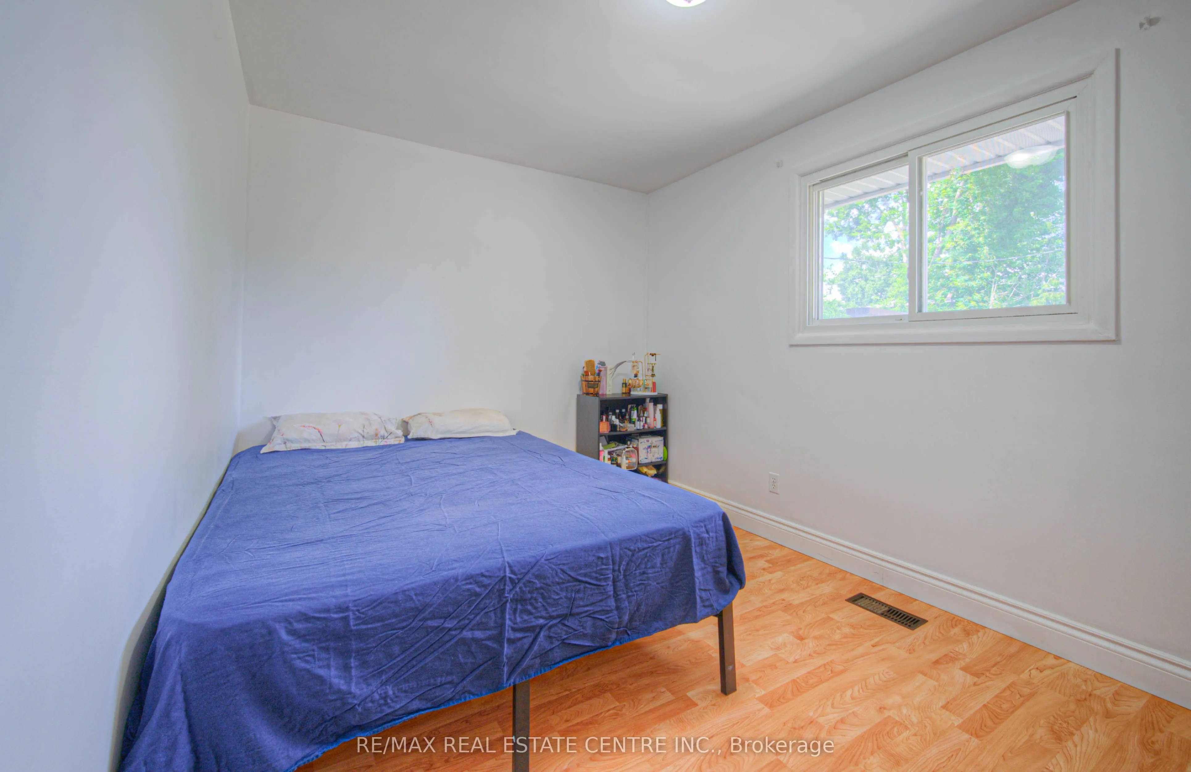 523 Dunbar Road