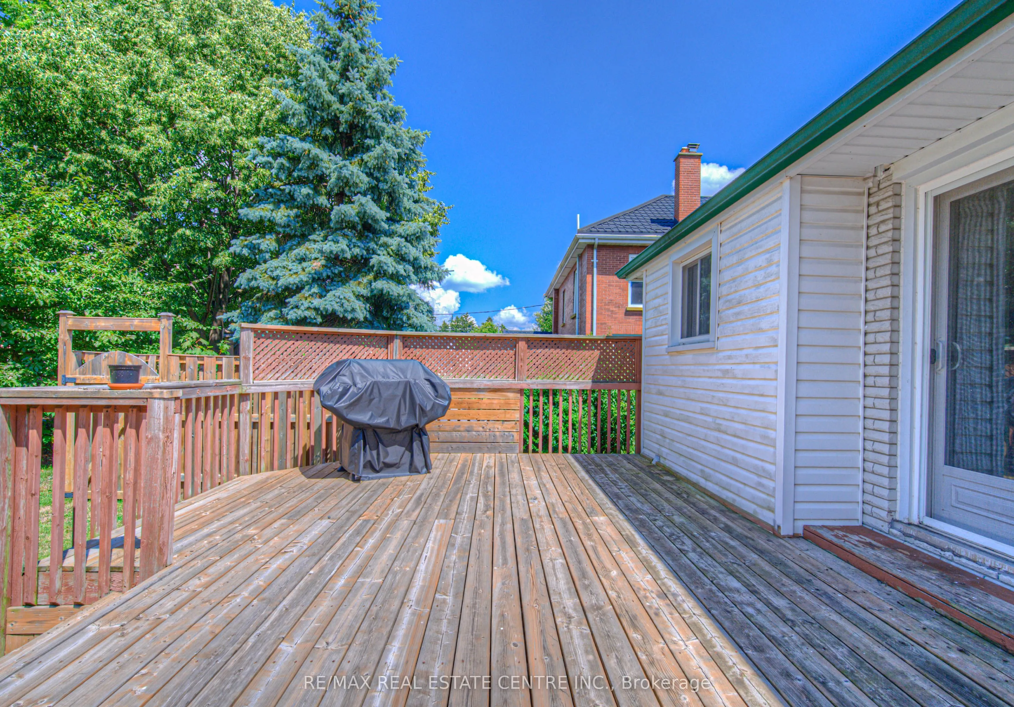 523 Dunbar Road