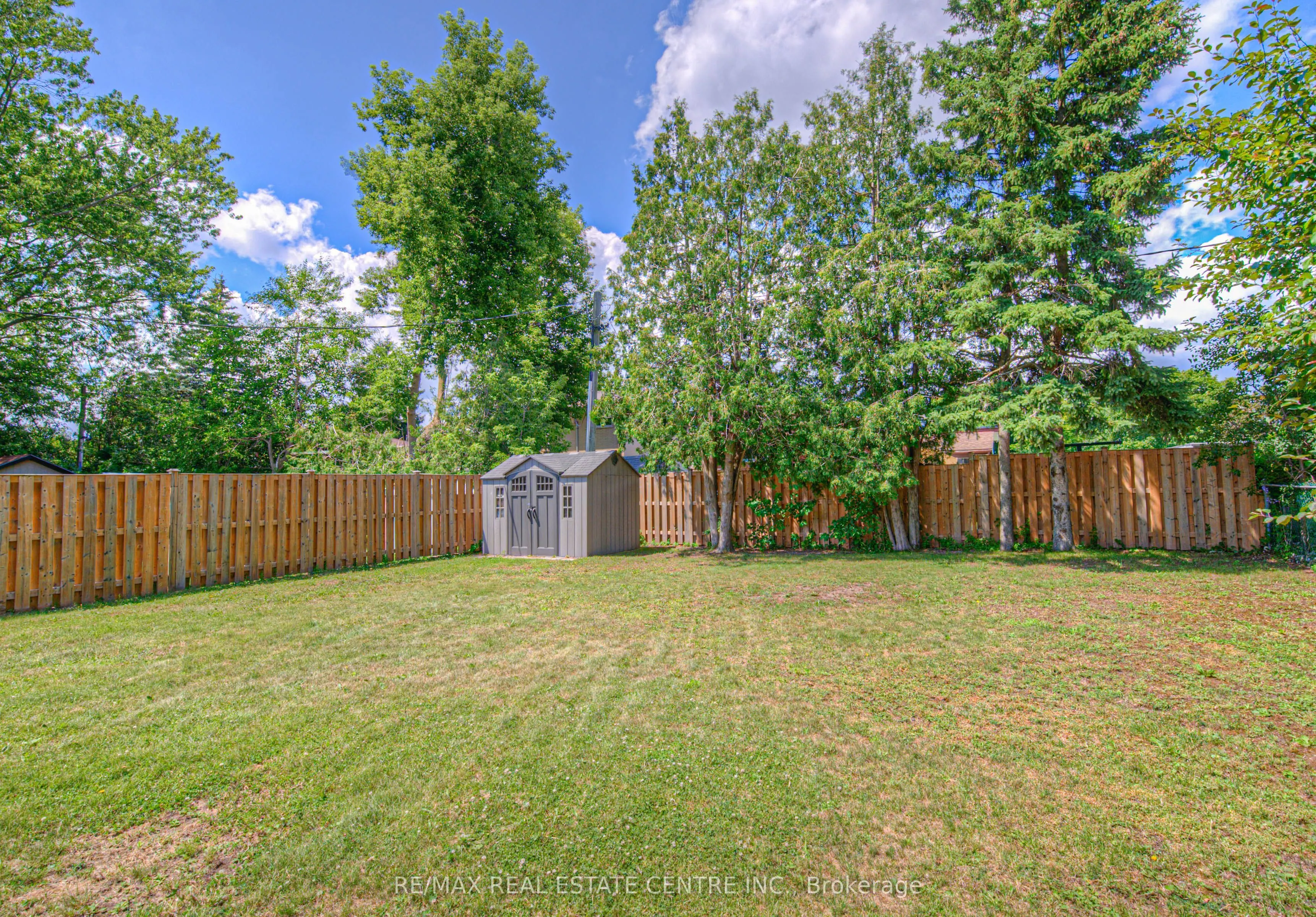 523 Dunbar Road