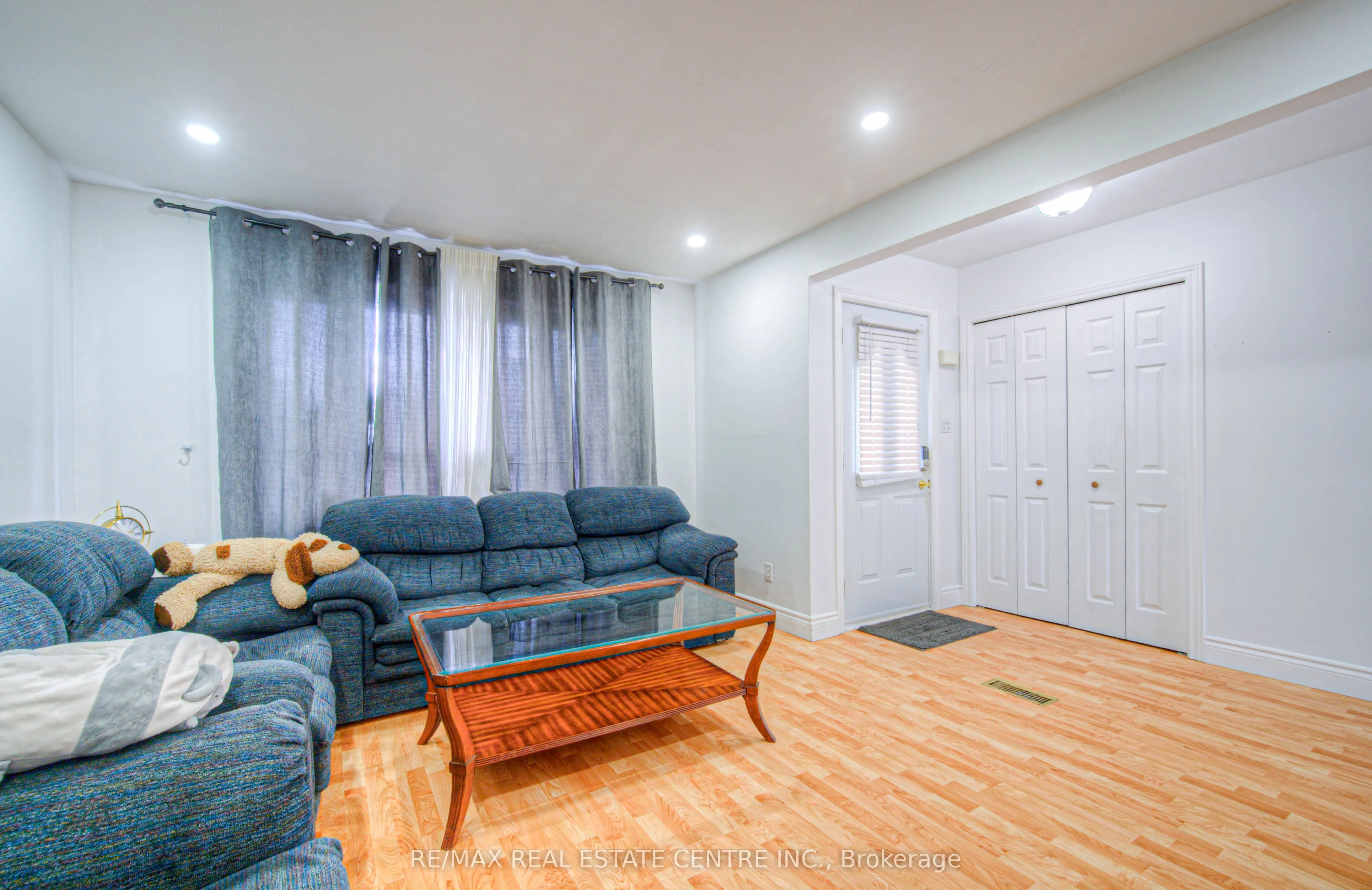 523 Dunbar Road