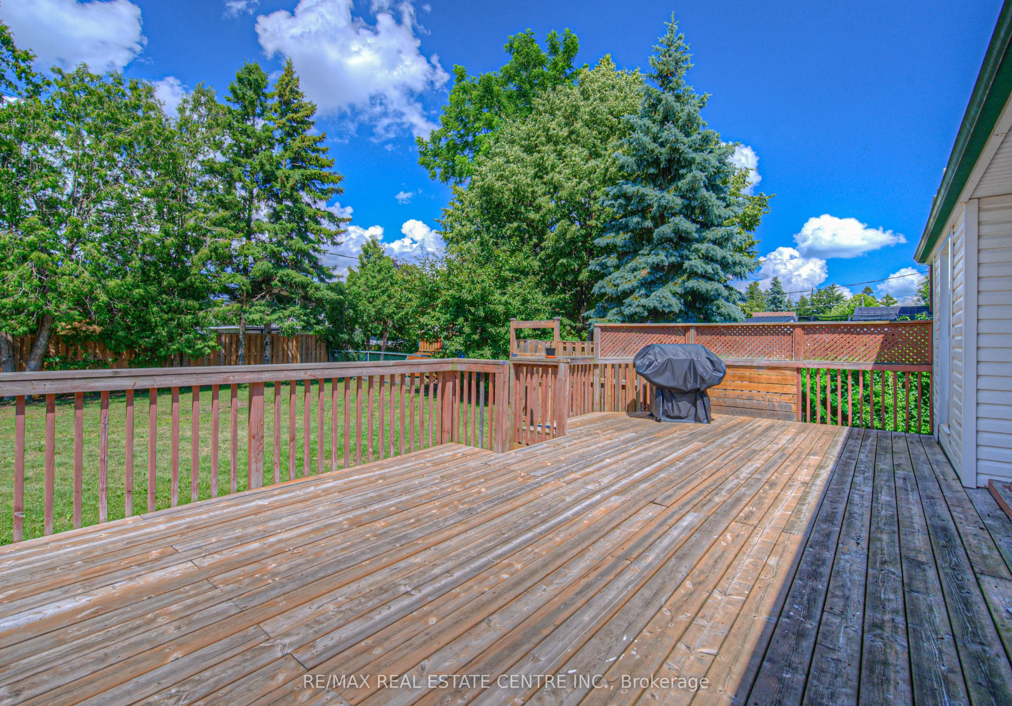 523 Dunbar Road