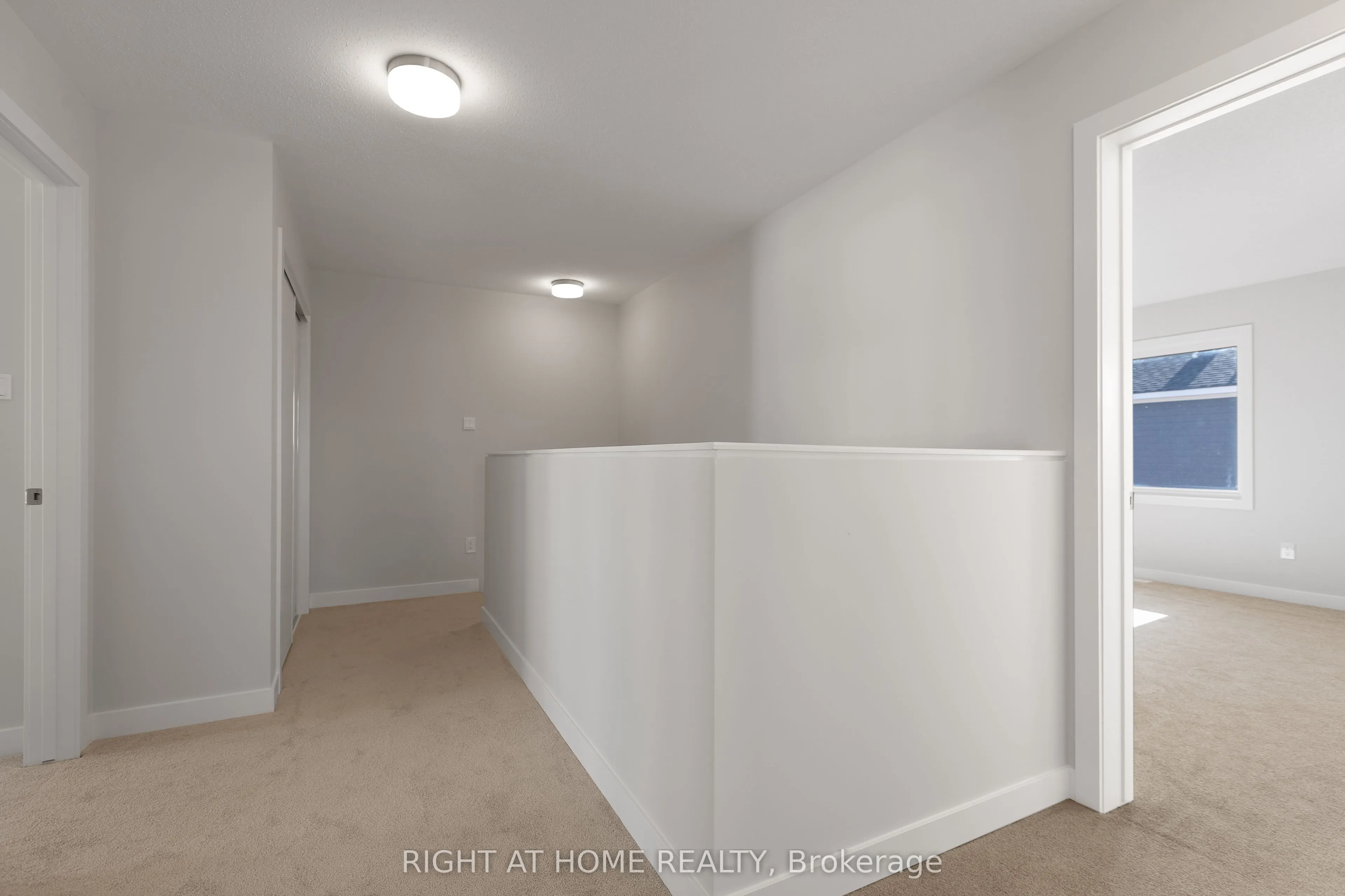940 Seagrave Lane