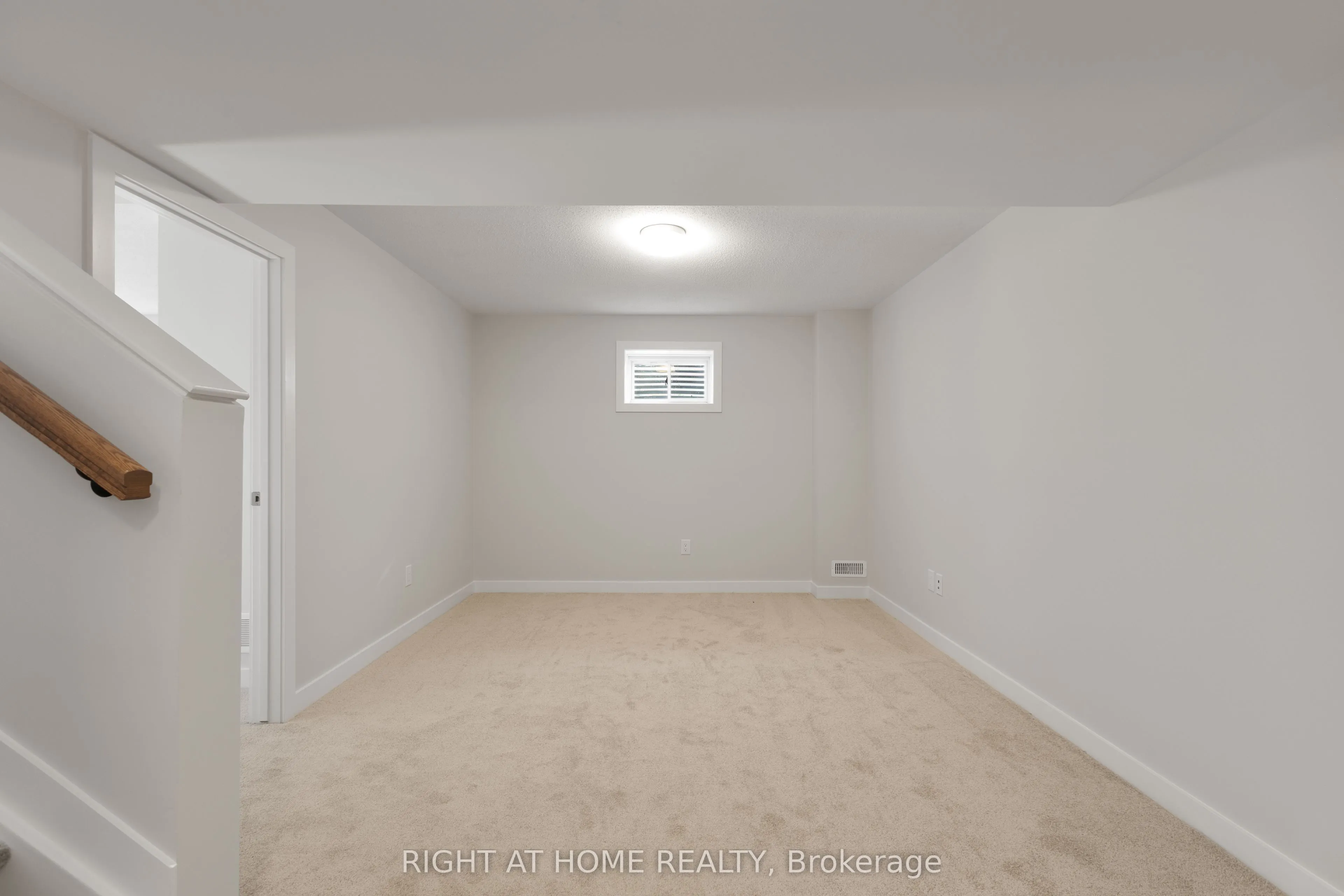 940 Seagrave Lane