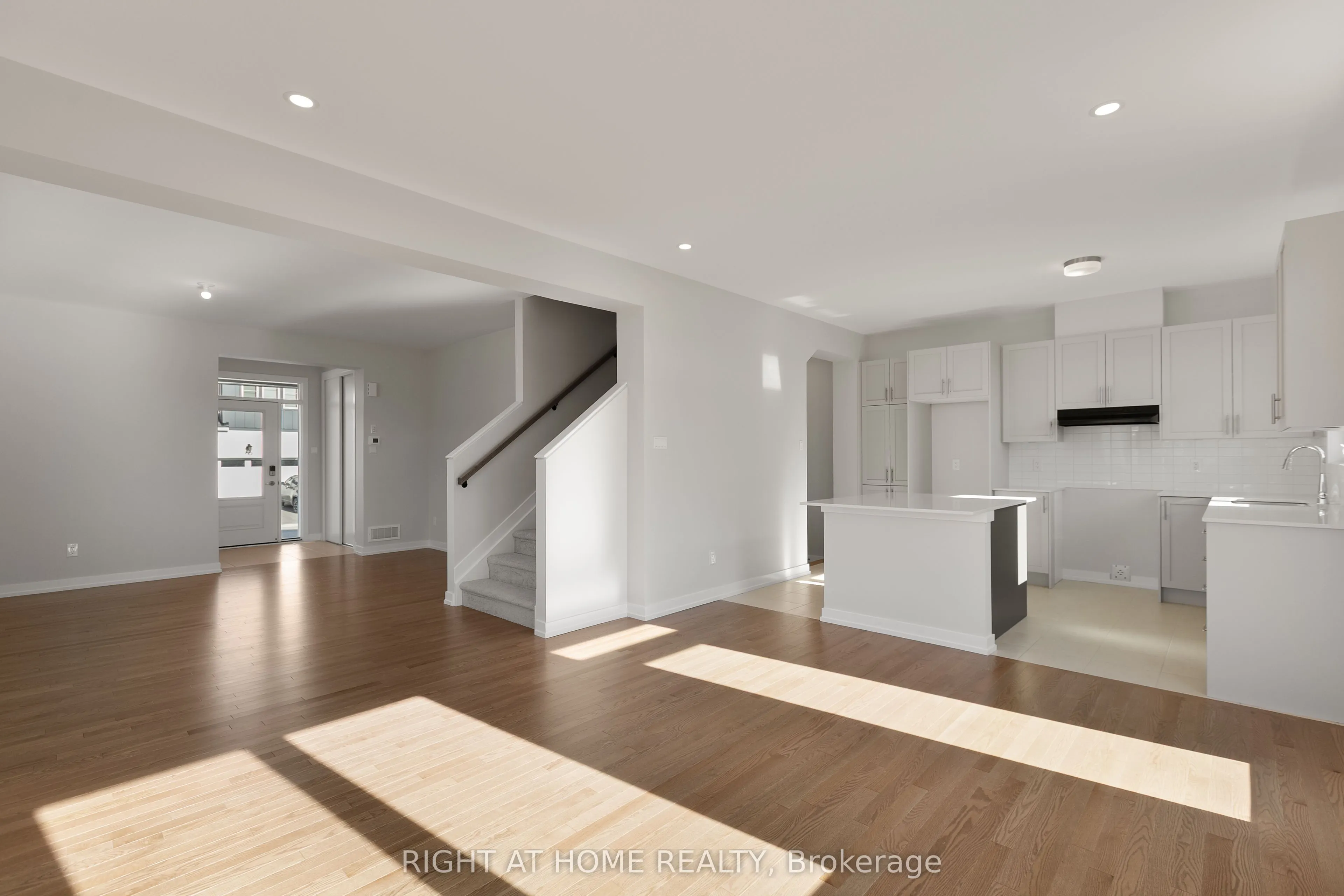940 Seagrave Lane