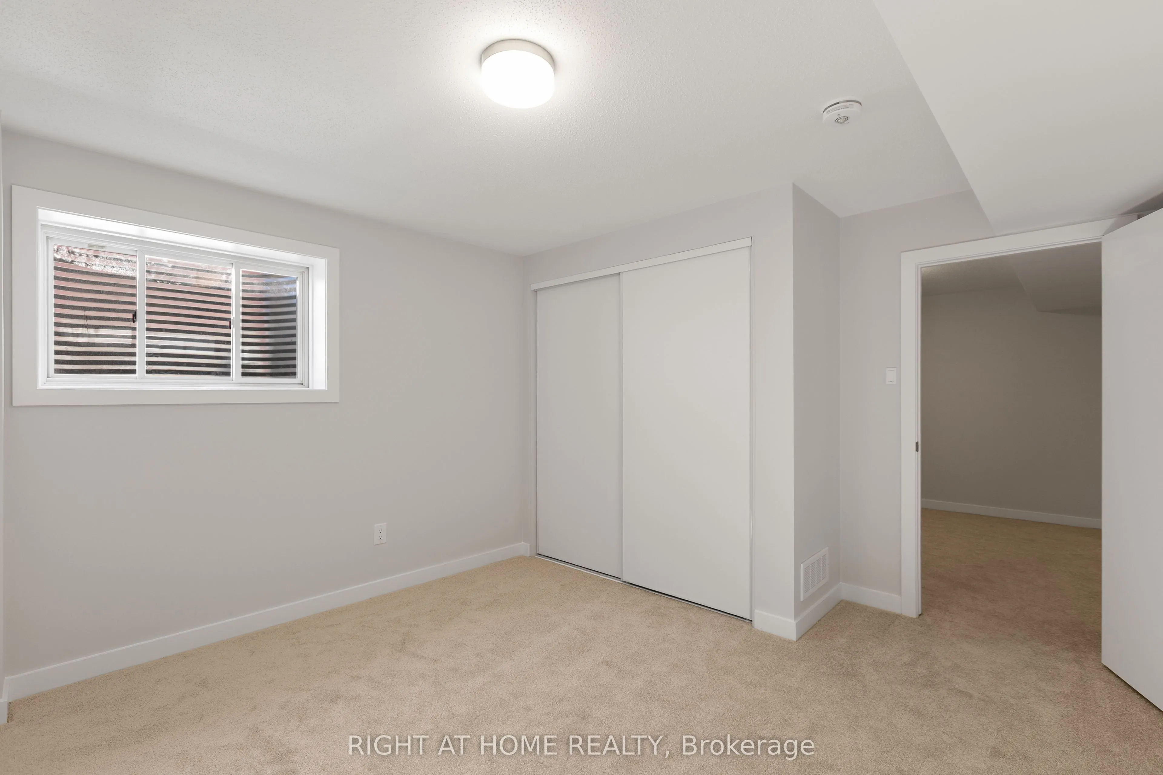 940 Seagrave Lane