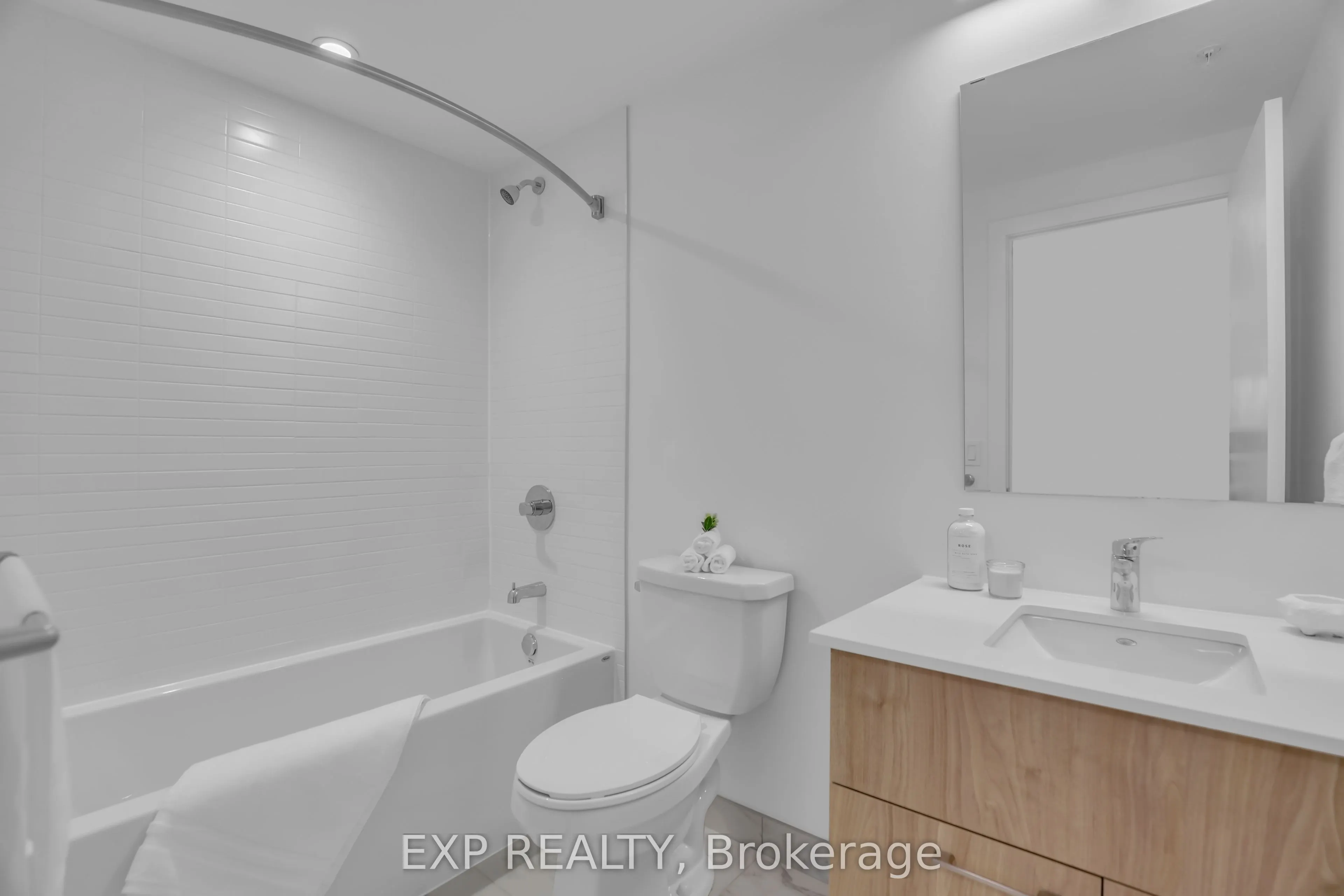 36 Robinson Avenue, #202