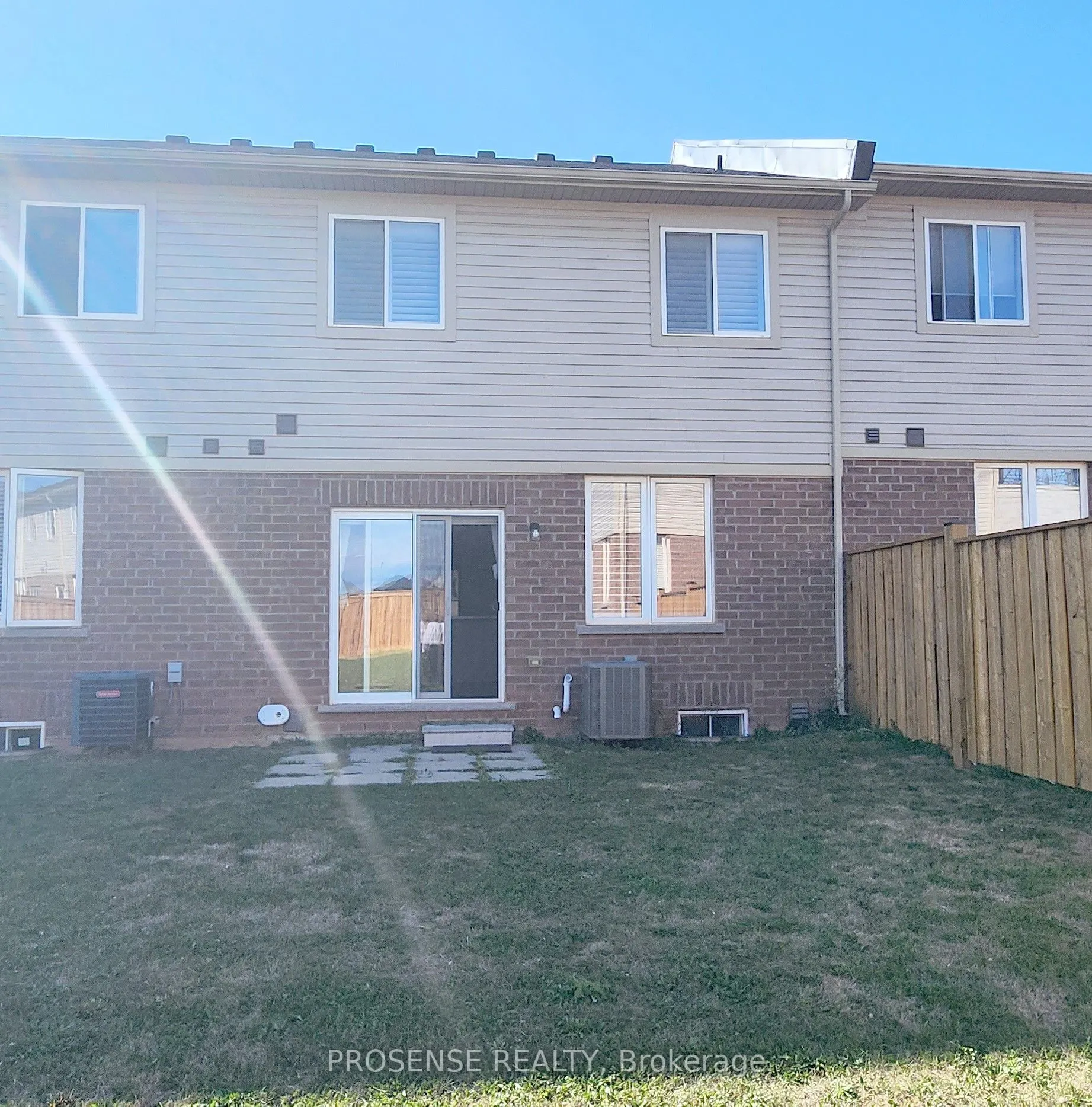 10 pinot Crescent