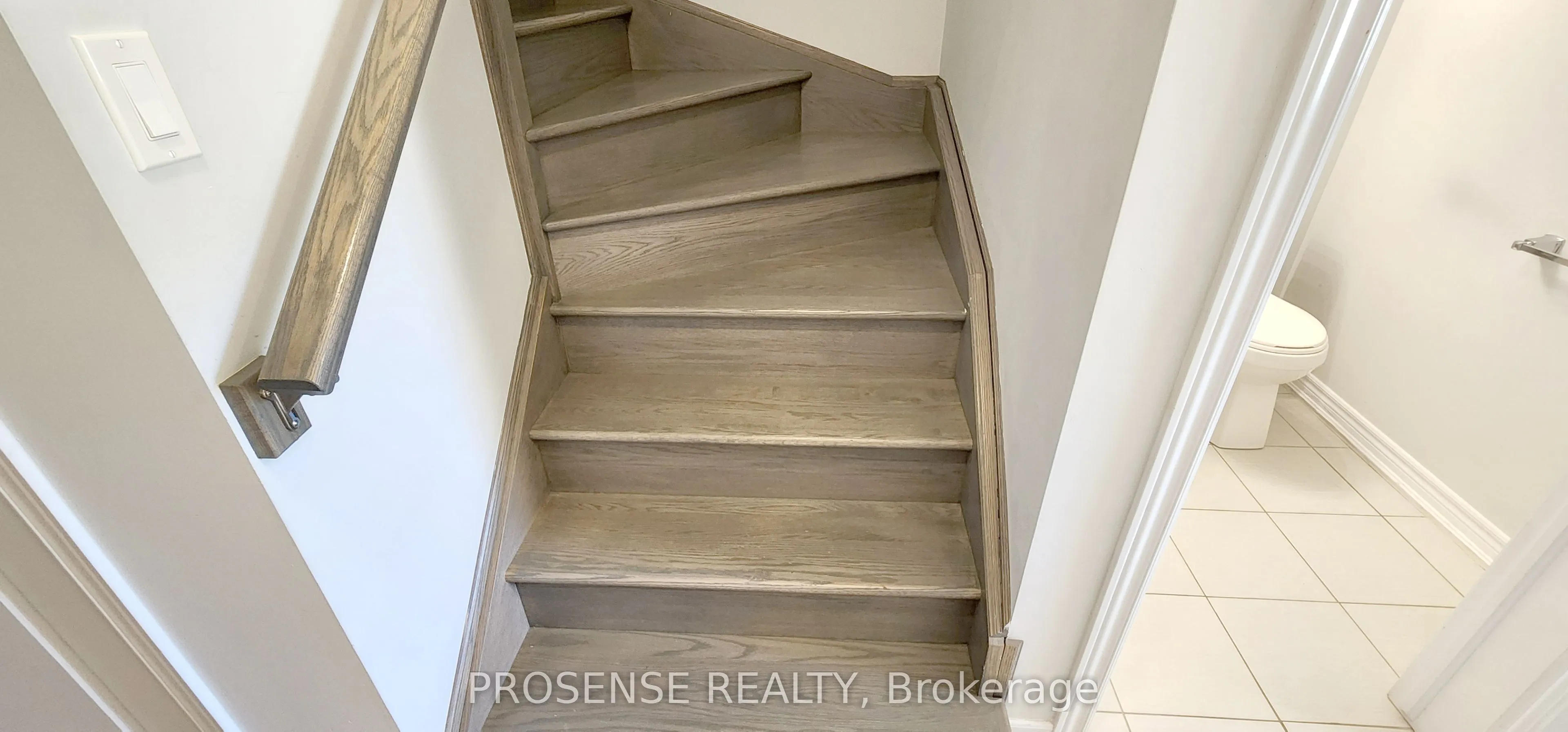 10 pinot Crescent