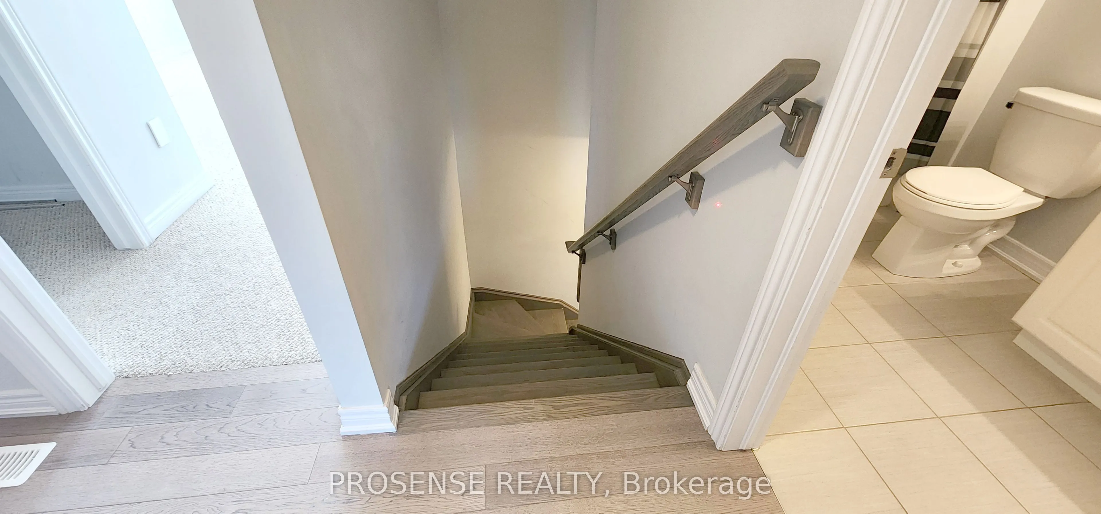 10 pinot Crescent