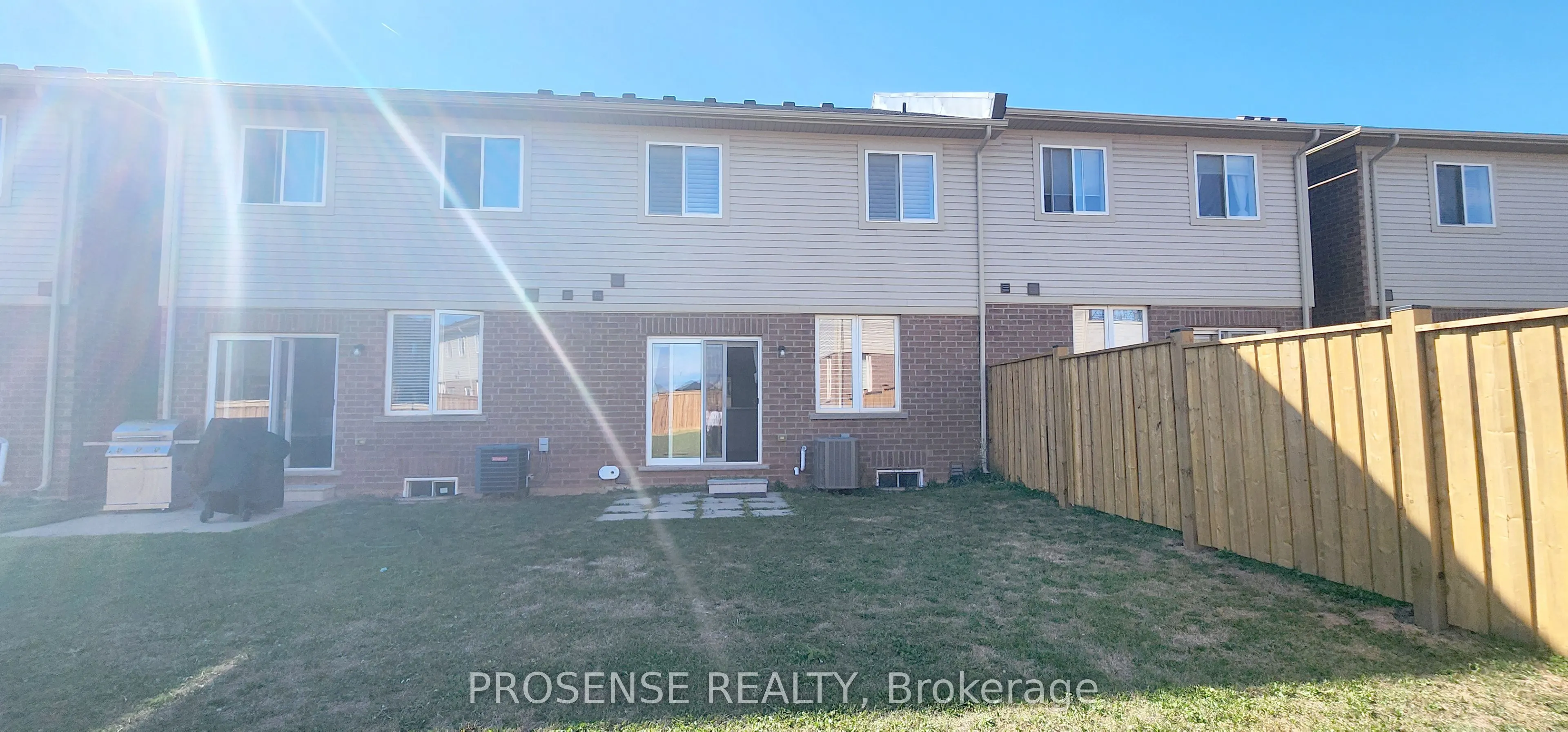 10 pinot Crescent