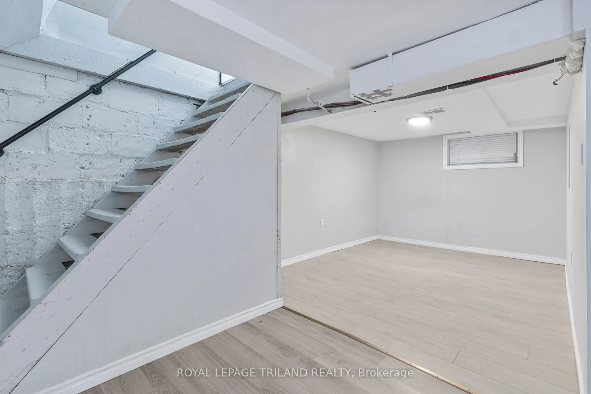 633 Hamilton Road