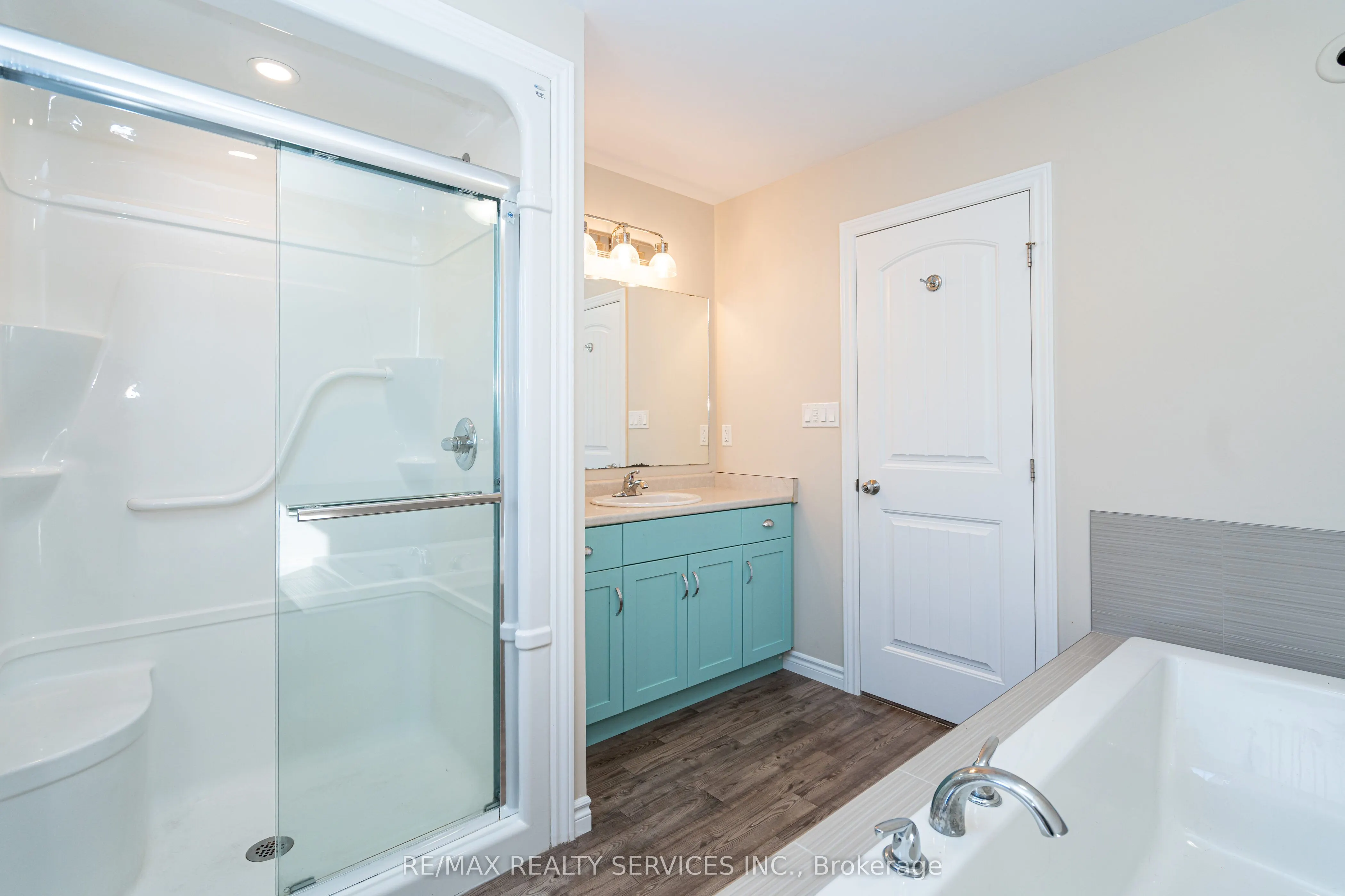 25 ACORN Trail