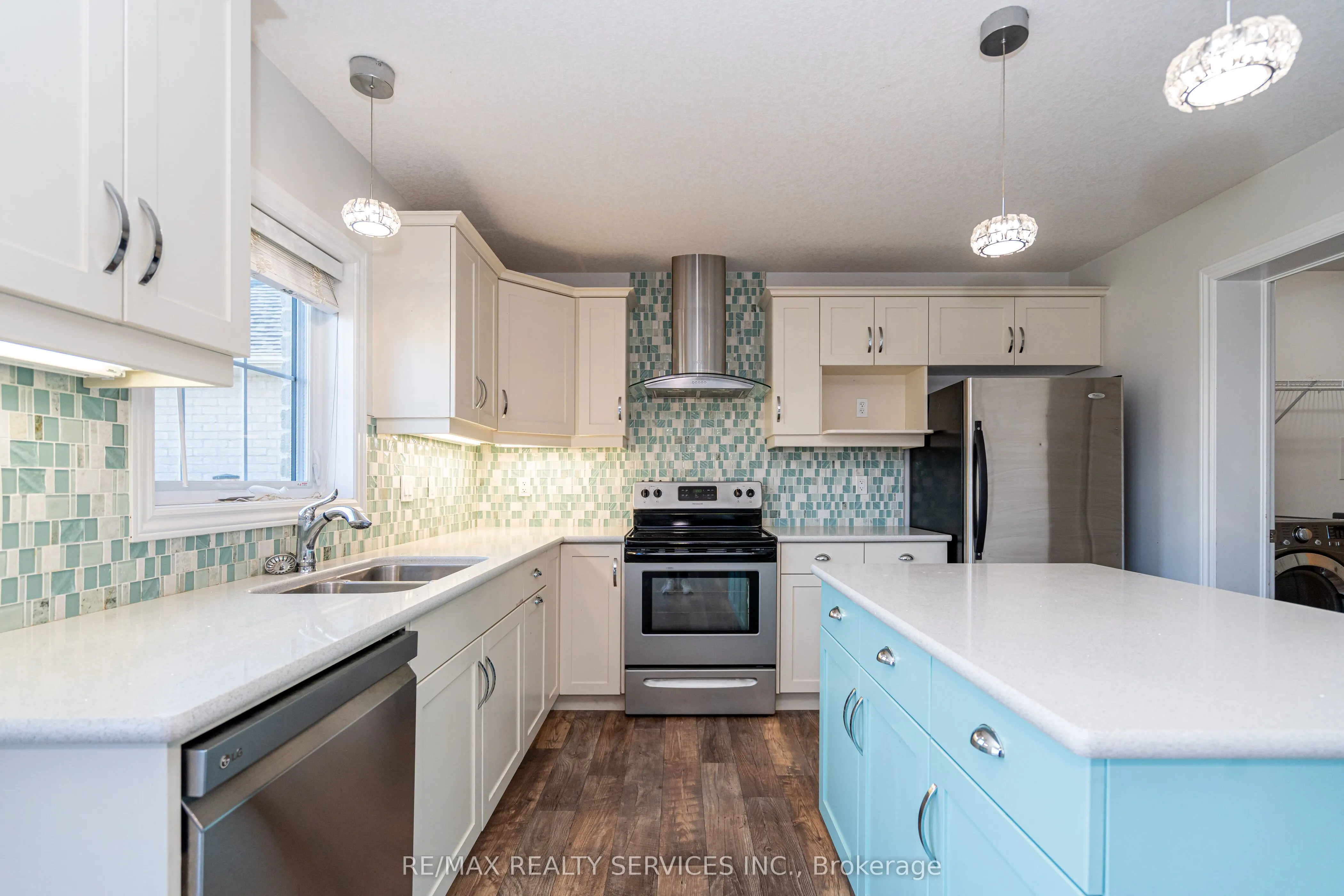 25 ACORN Trail