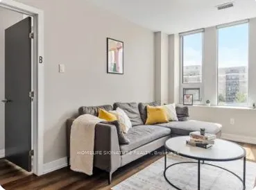 305 Rideau Street, #815