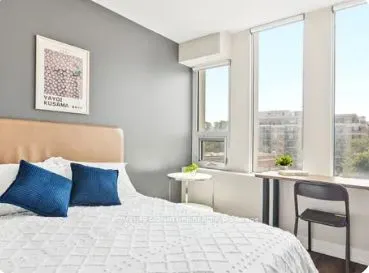 305 Rideau Street, #815
