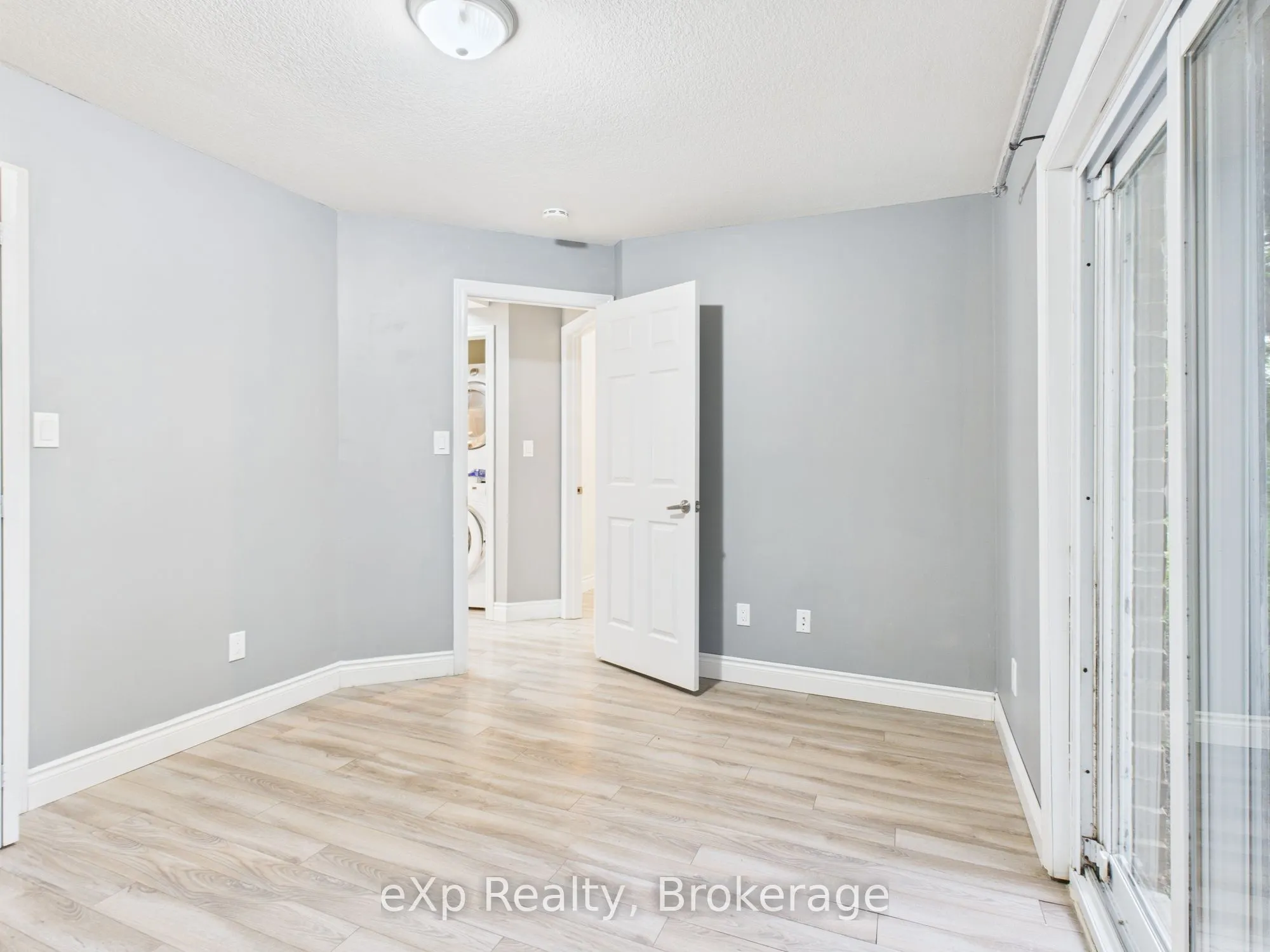 55 Regent Street S, #3