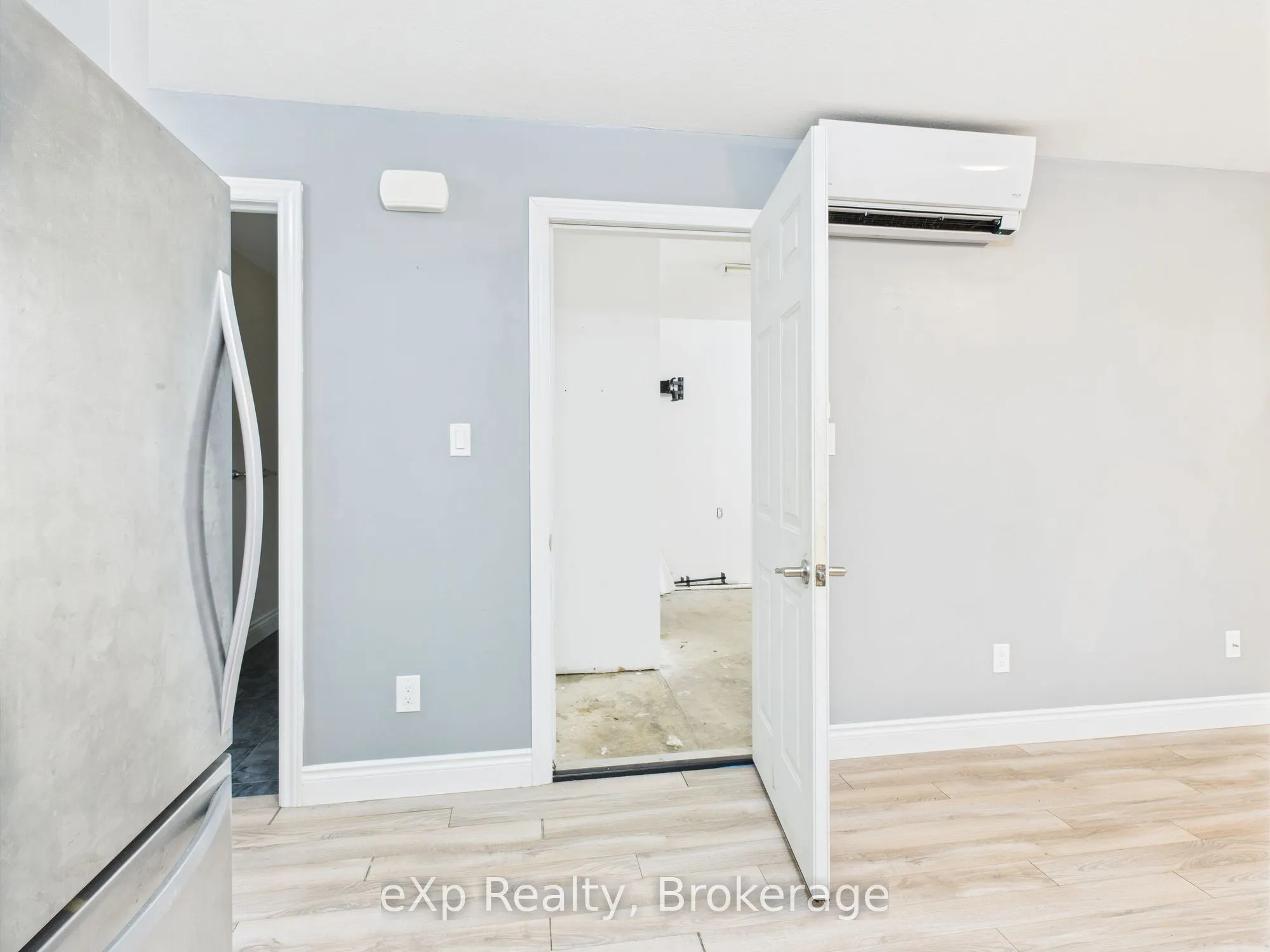 55 Regent Street S, #3