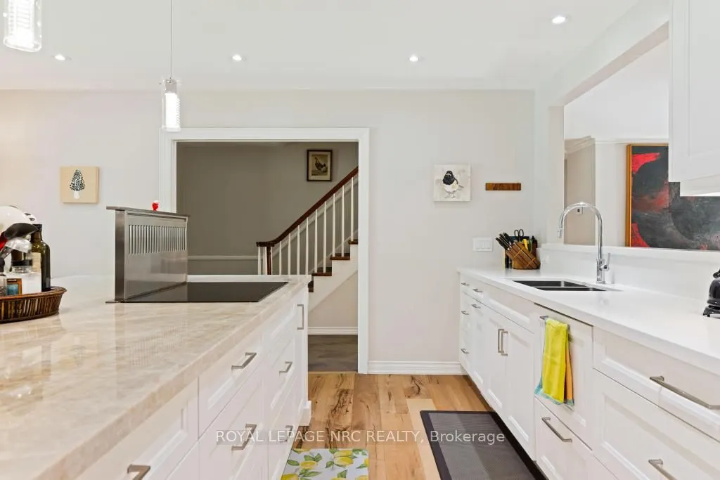 7 Christopher Street