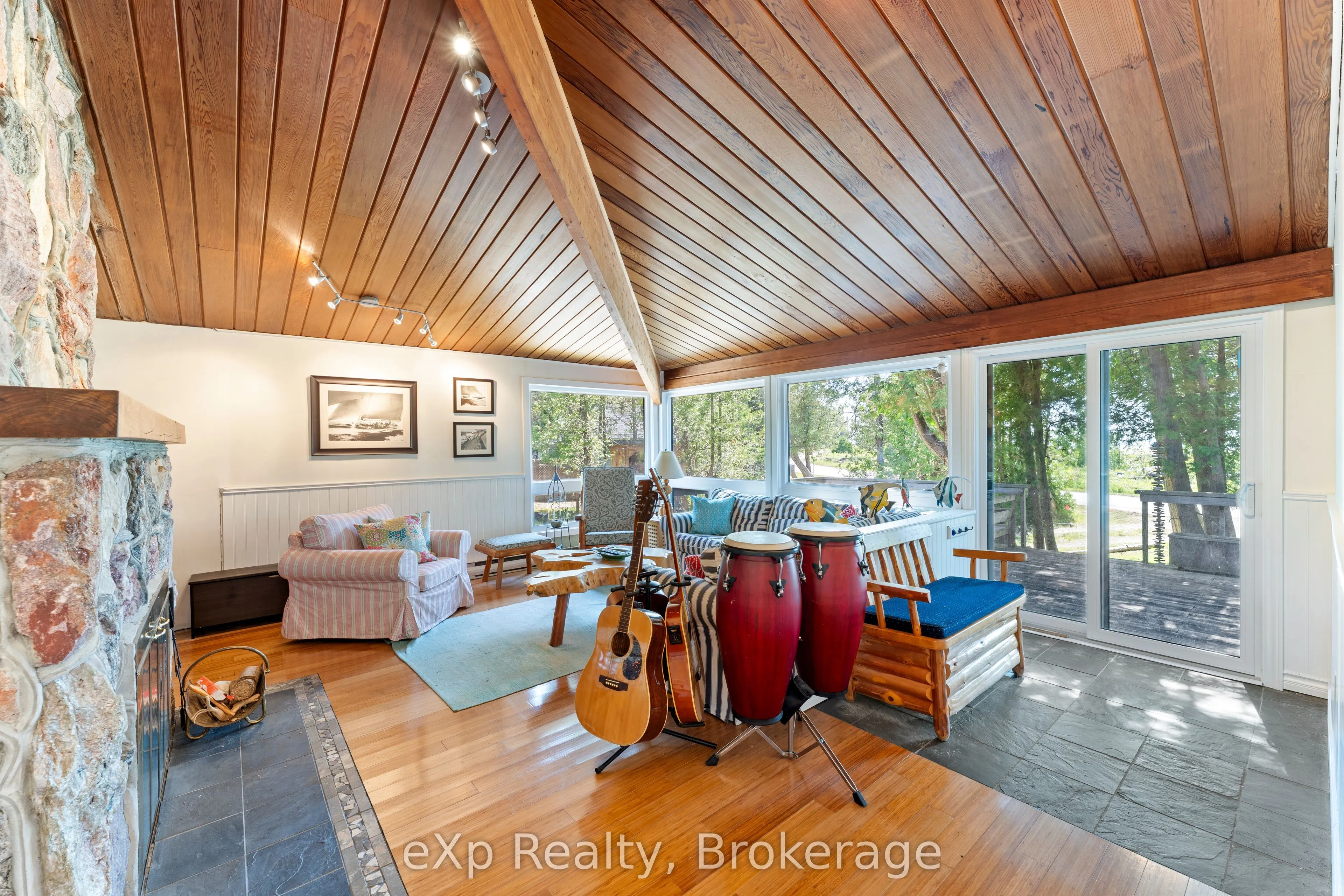 329 Bay Street