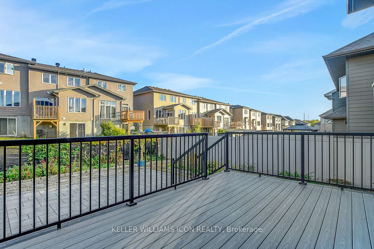 611 Gabriola Way