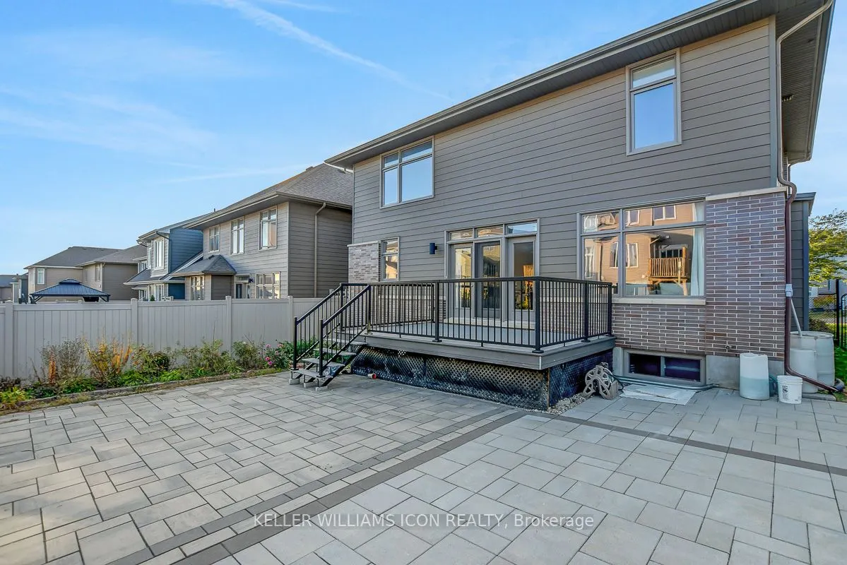 611 Gabriola Way