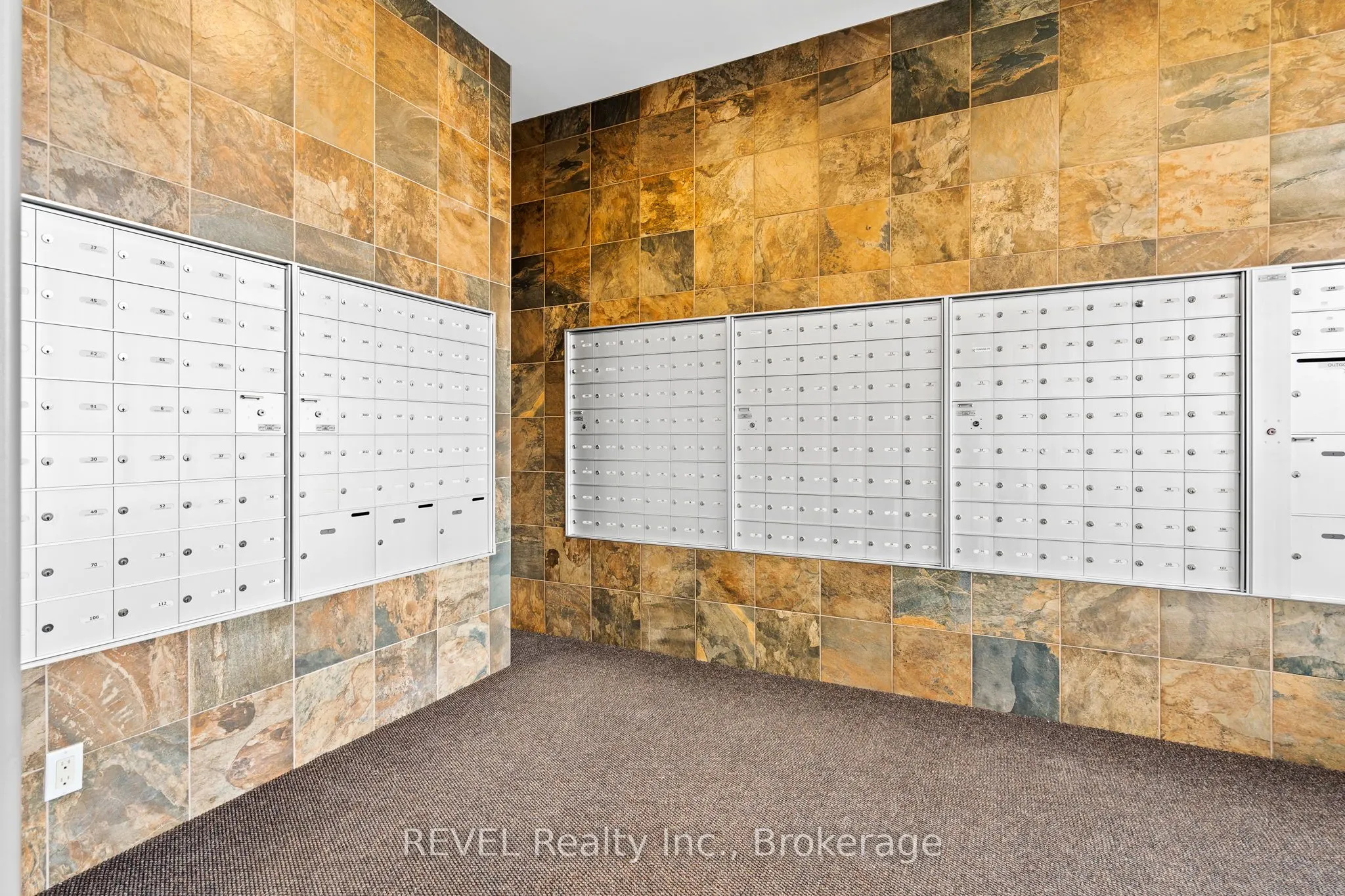 3556 Algonquin Drive