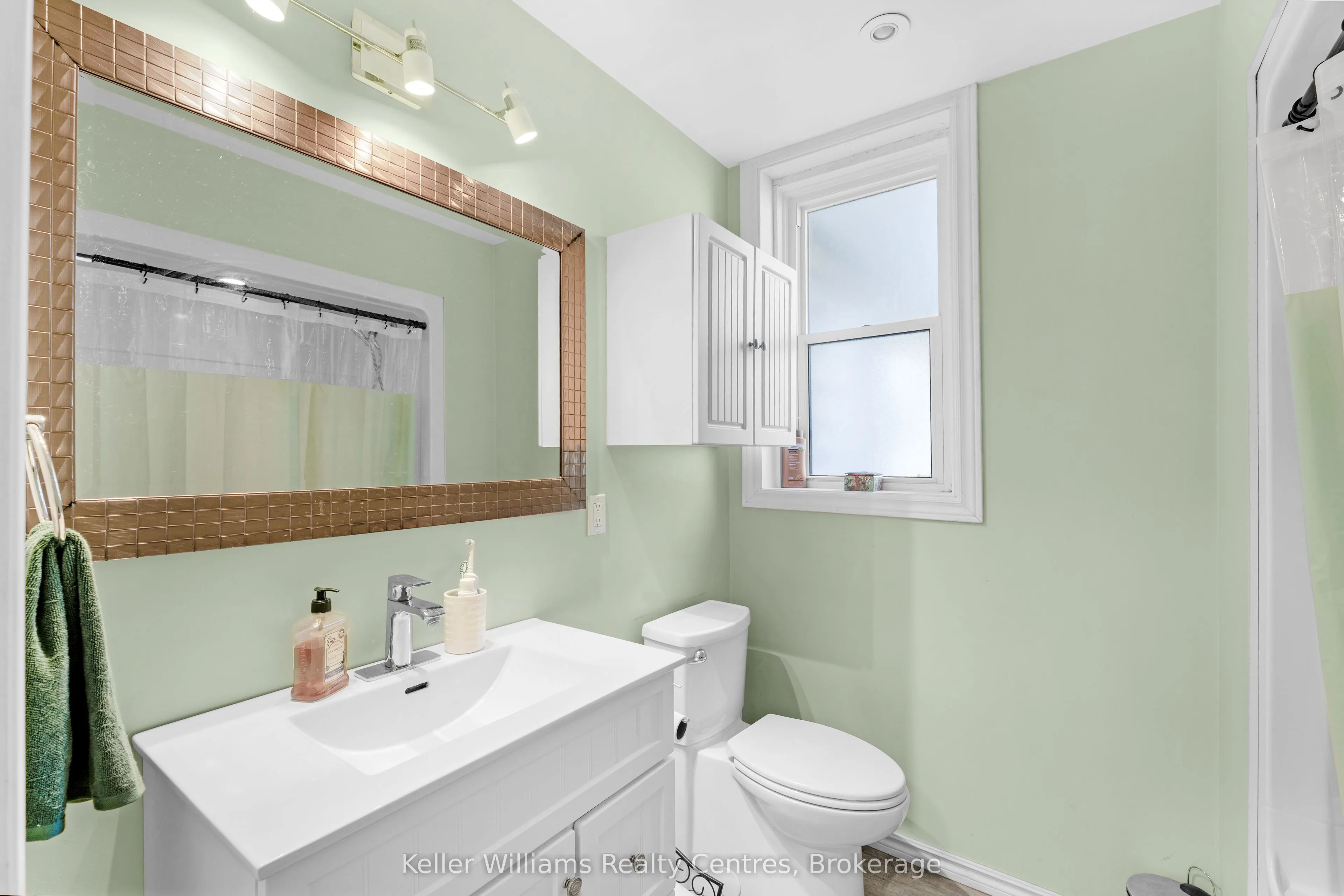 502 & 504 9th Street W