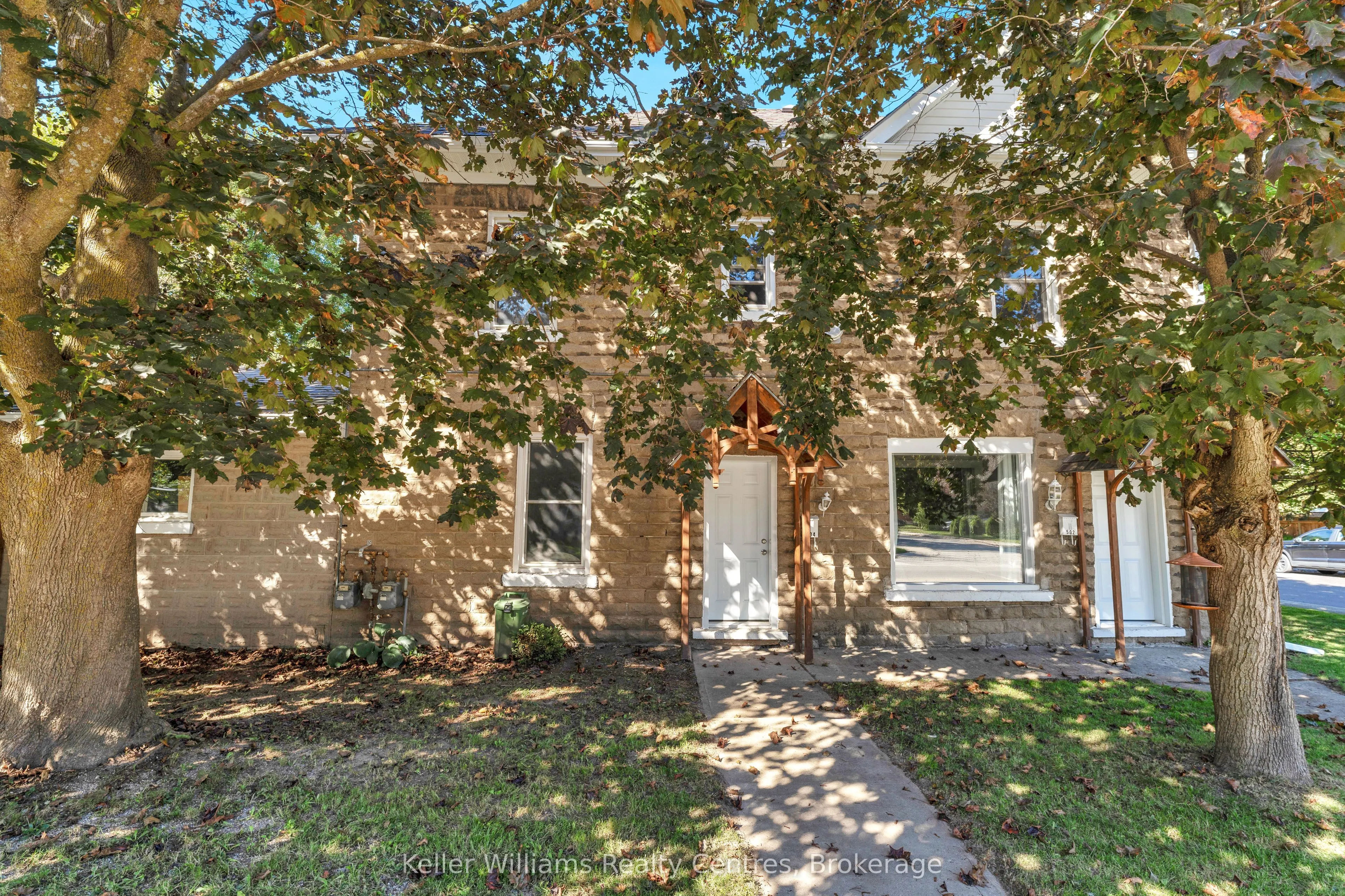 502 & 504 9th Street W