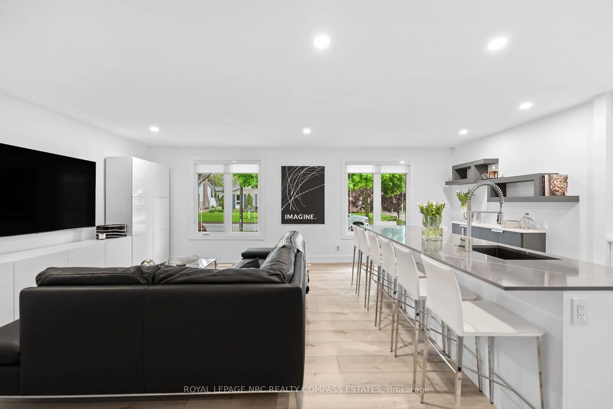 10 Belair Drive