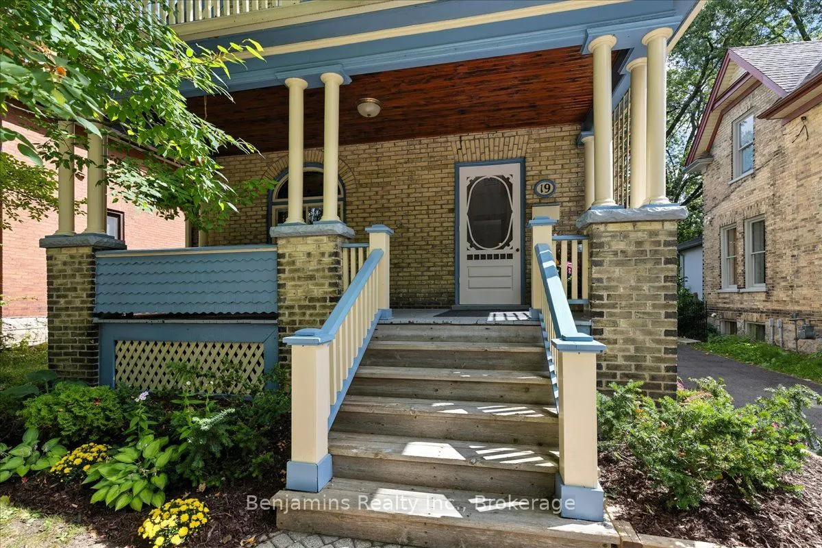 19 Richmond Avenue