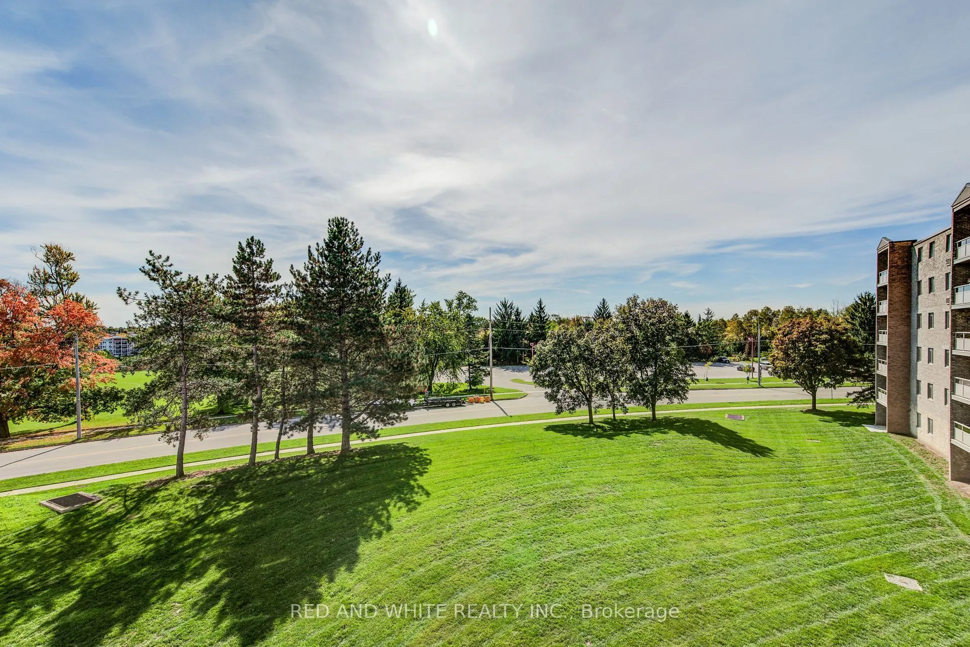 89 Westwood Road, #405