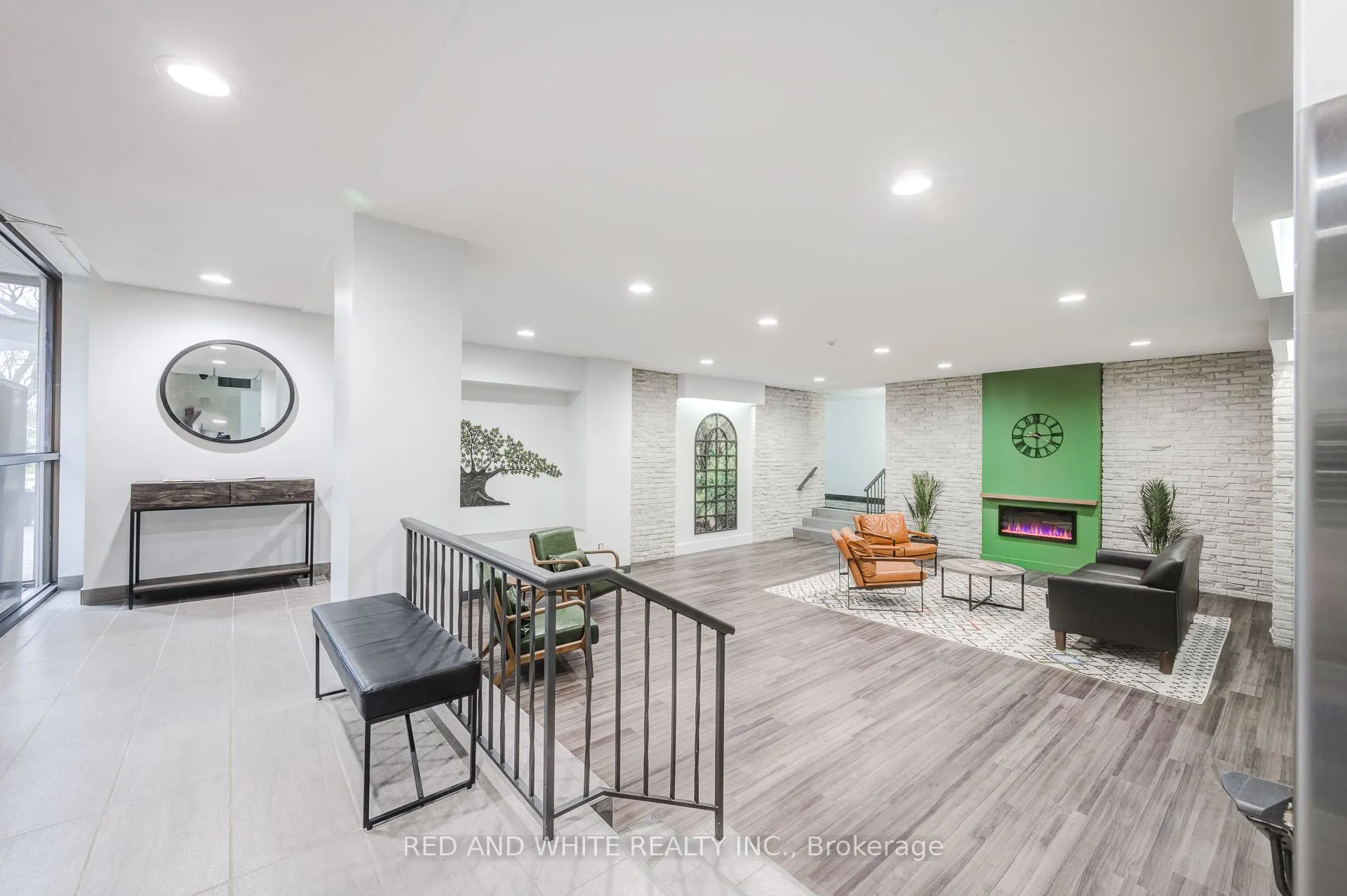89 Westwood Road, #405