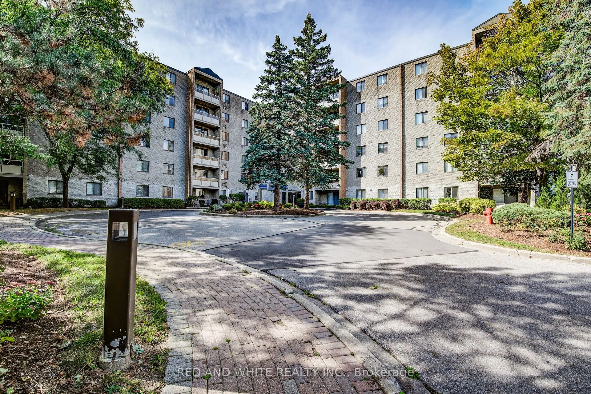 89 Westwood Road, #405