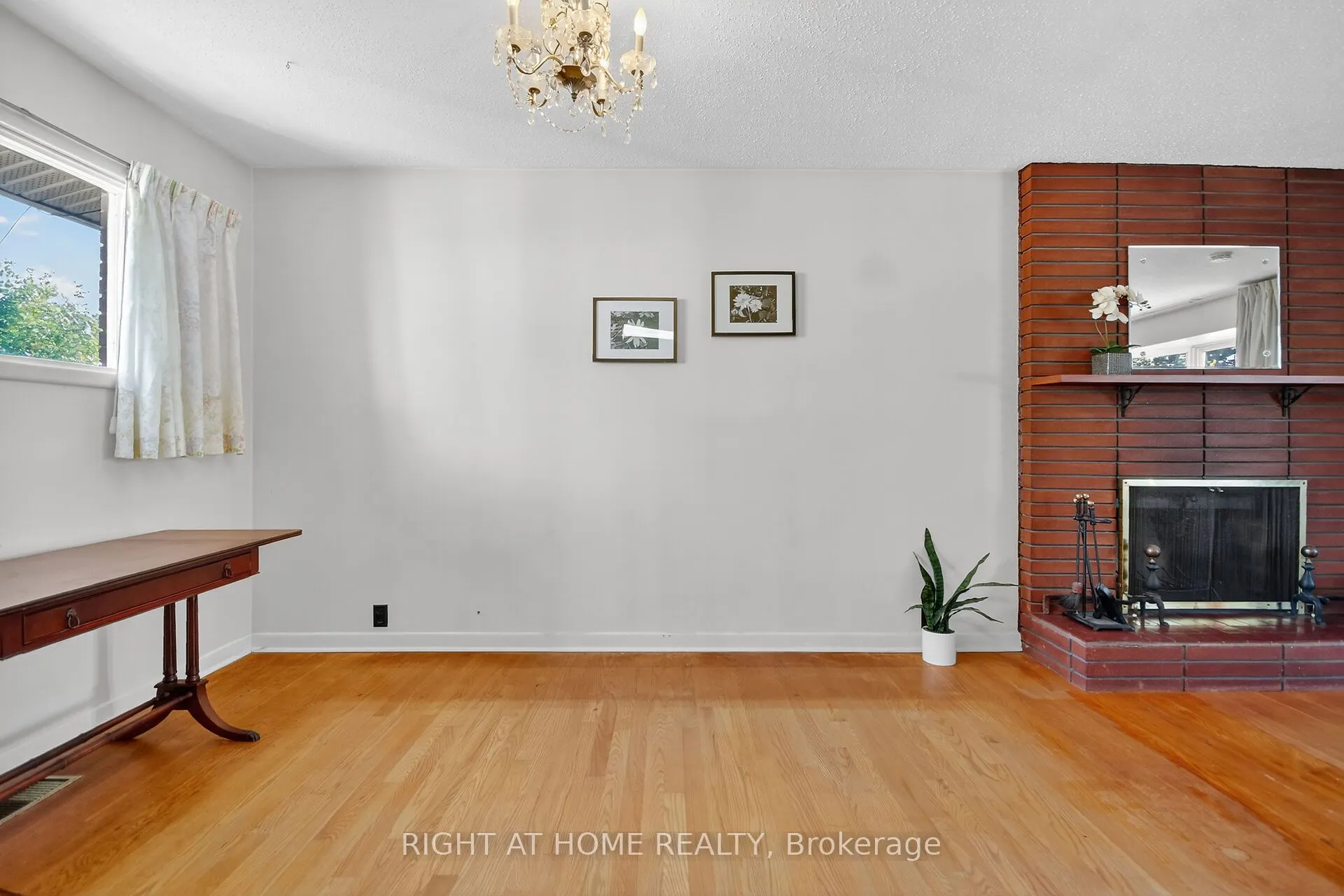 6 Higwood Drive