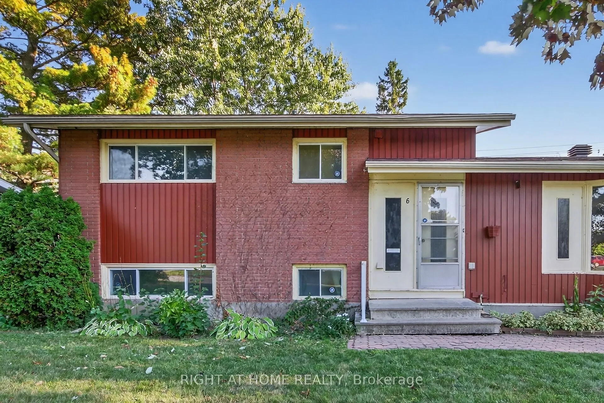 6 Higwood Drive