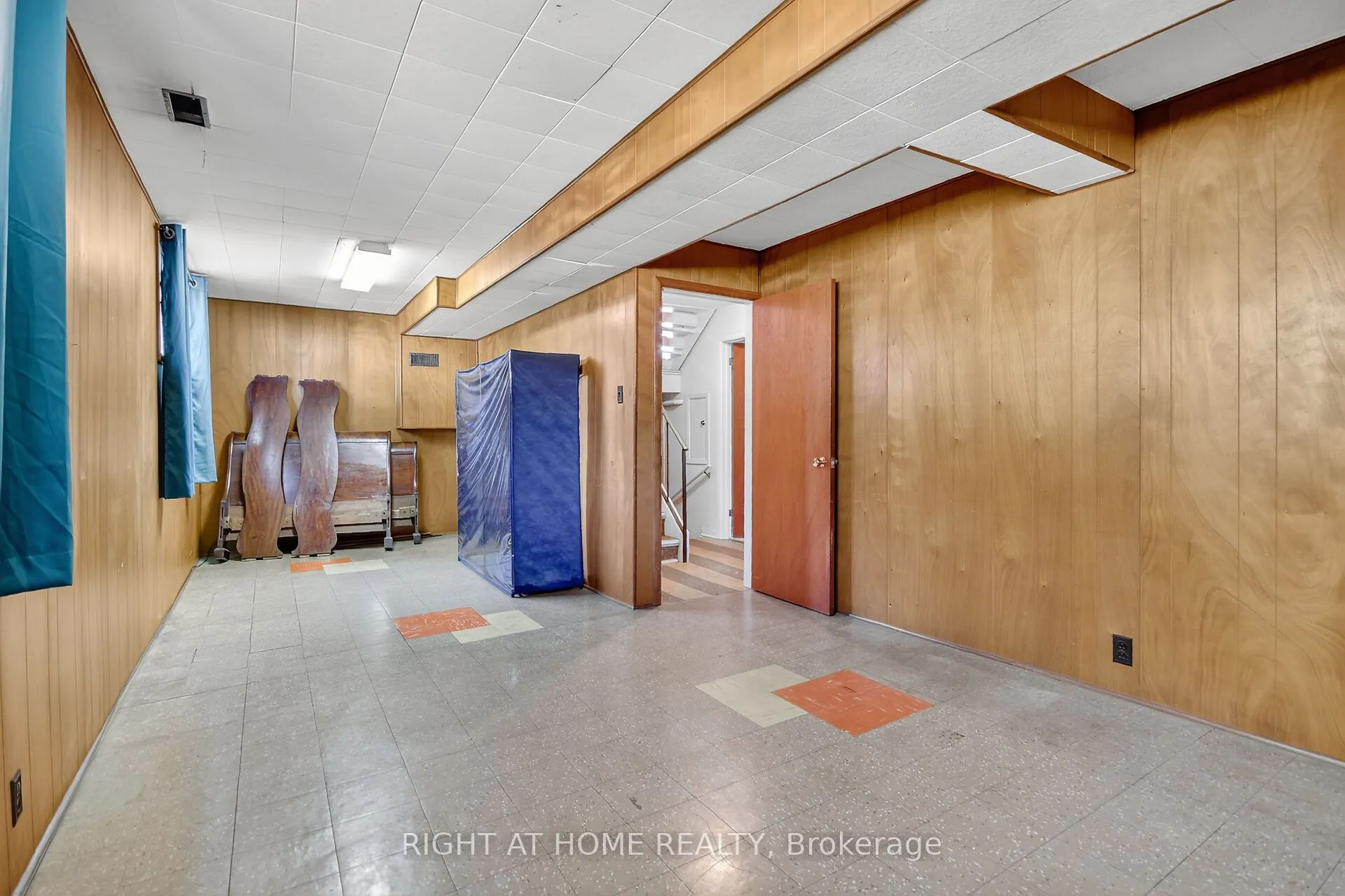 6 Higwood Drive