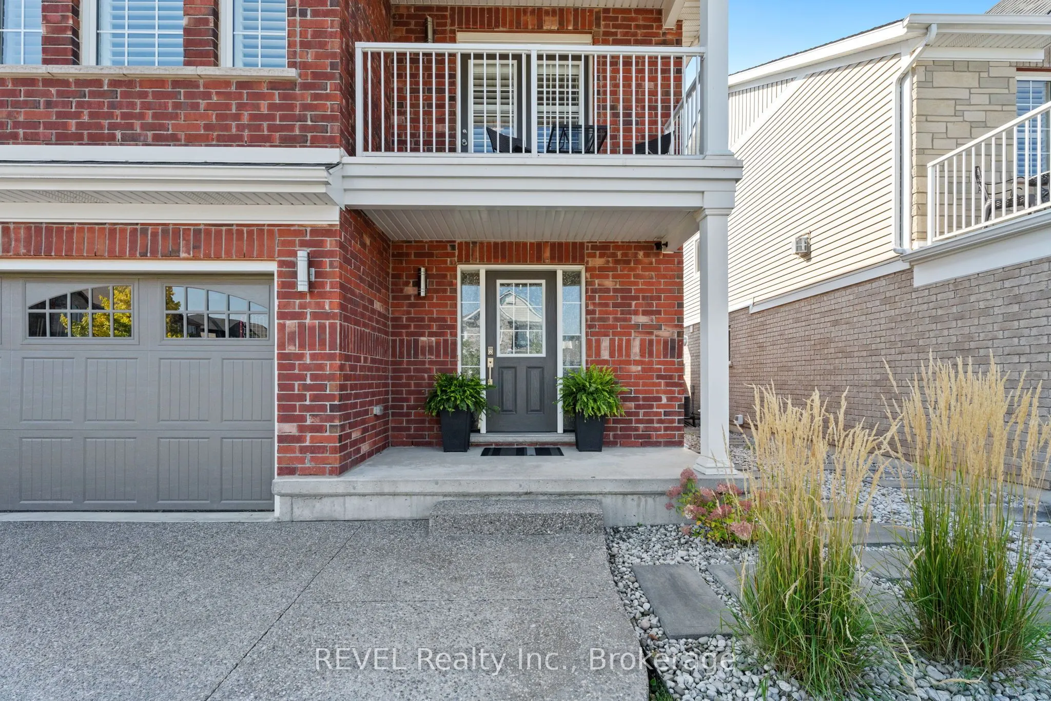 477 Silverwood Avenue