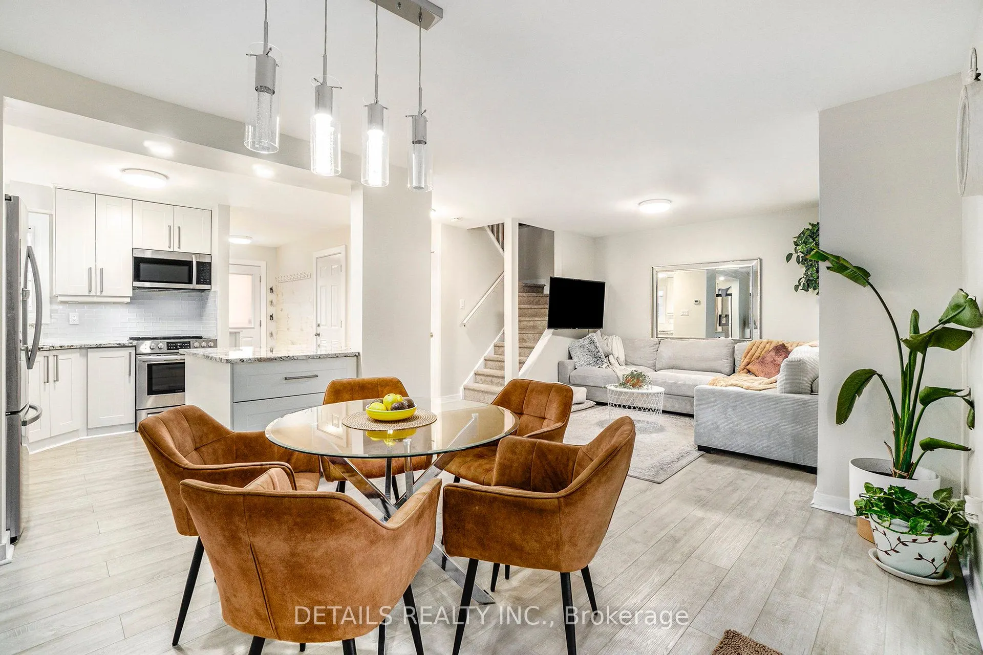 13 Willowview Way