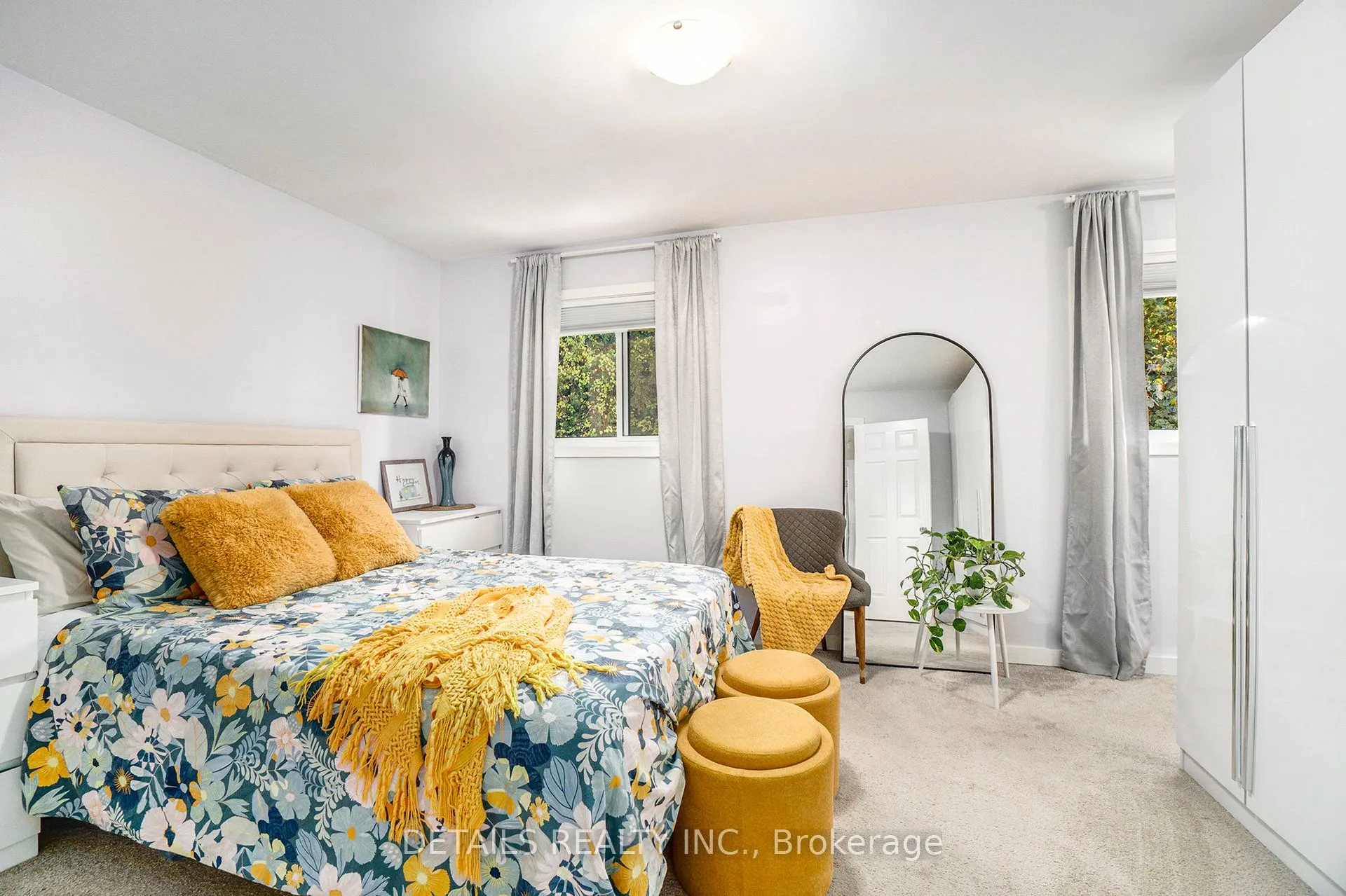 13 Willowview Way