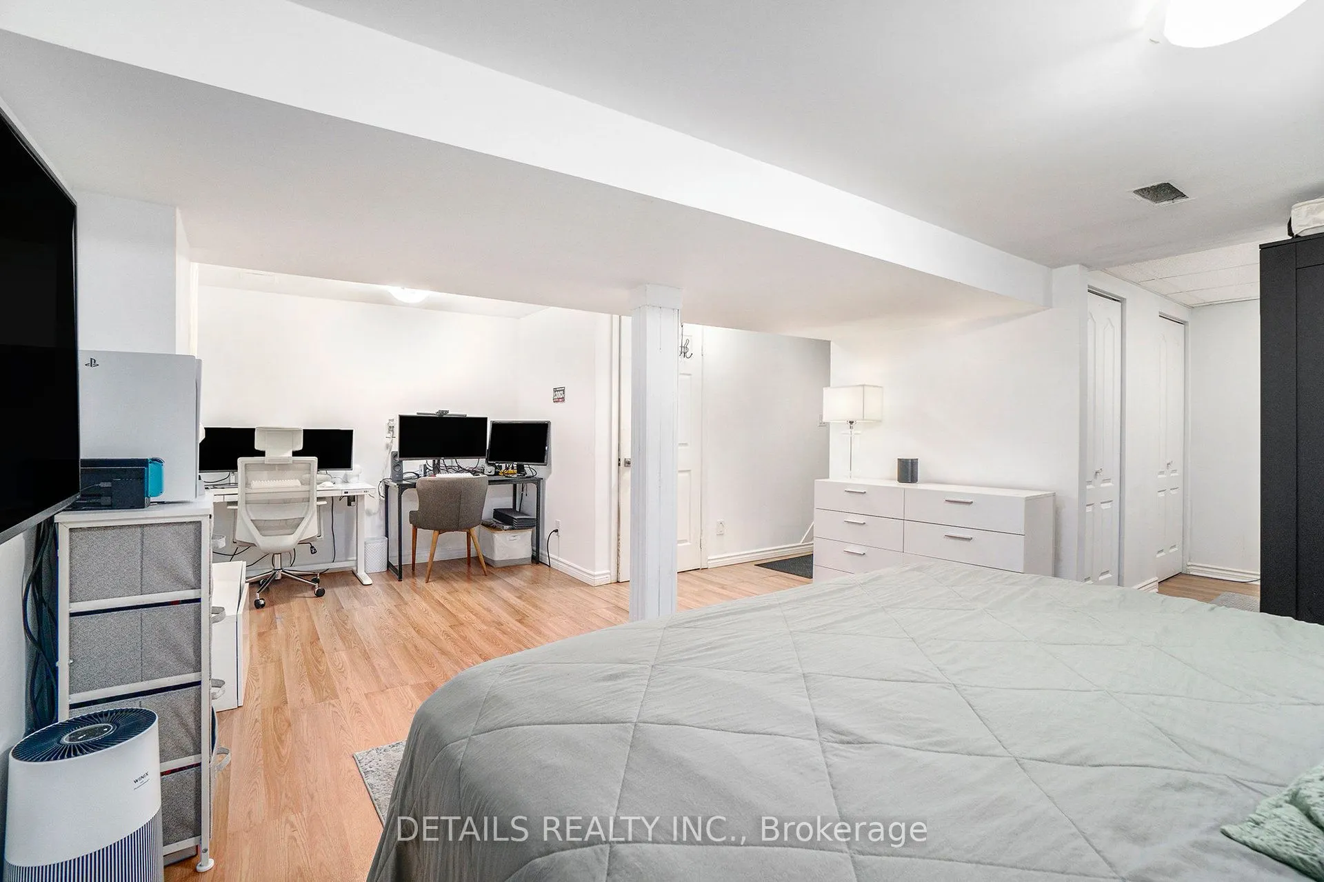 13 Willowview Way