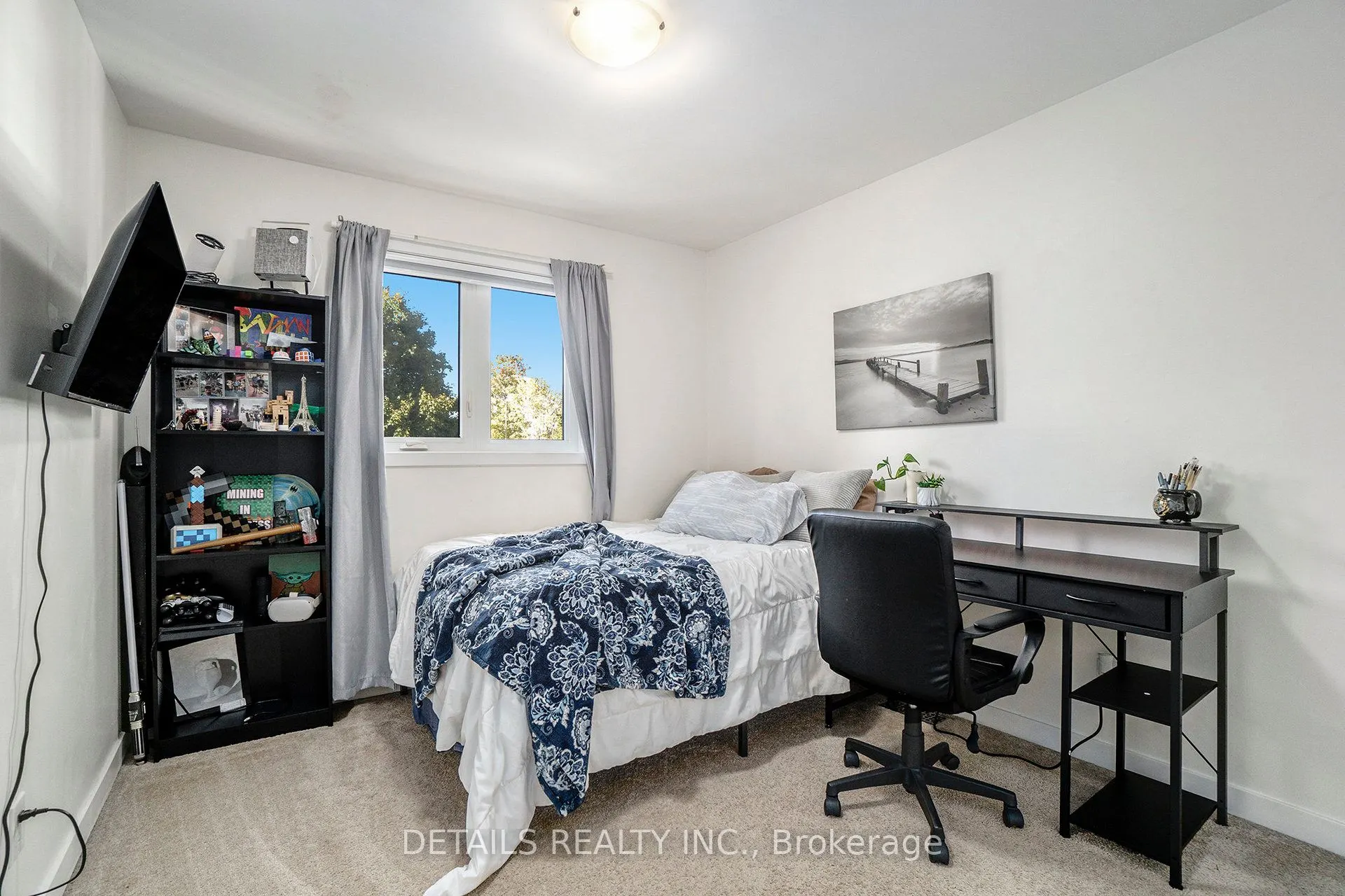 13 Willowview Way